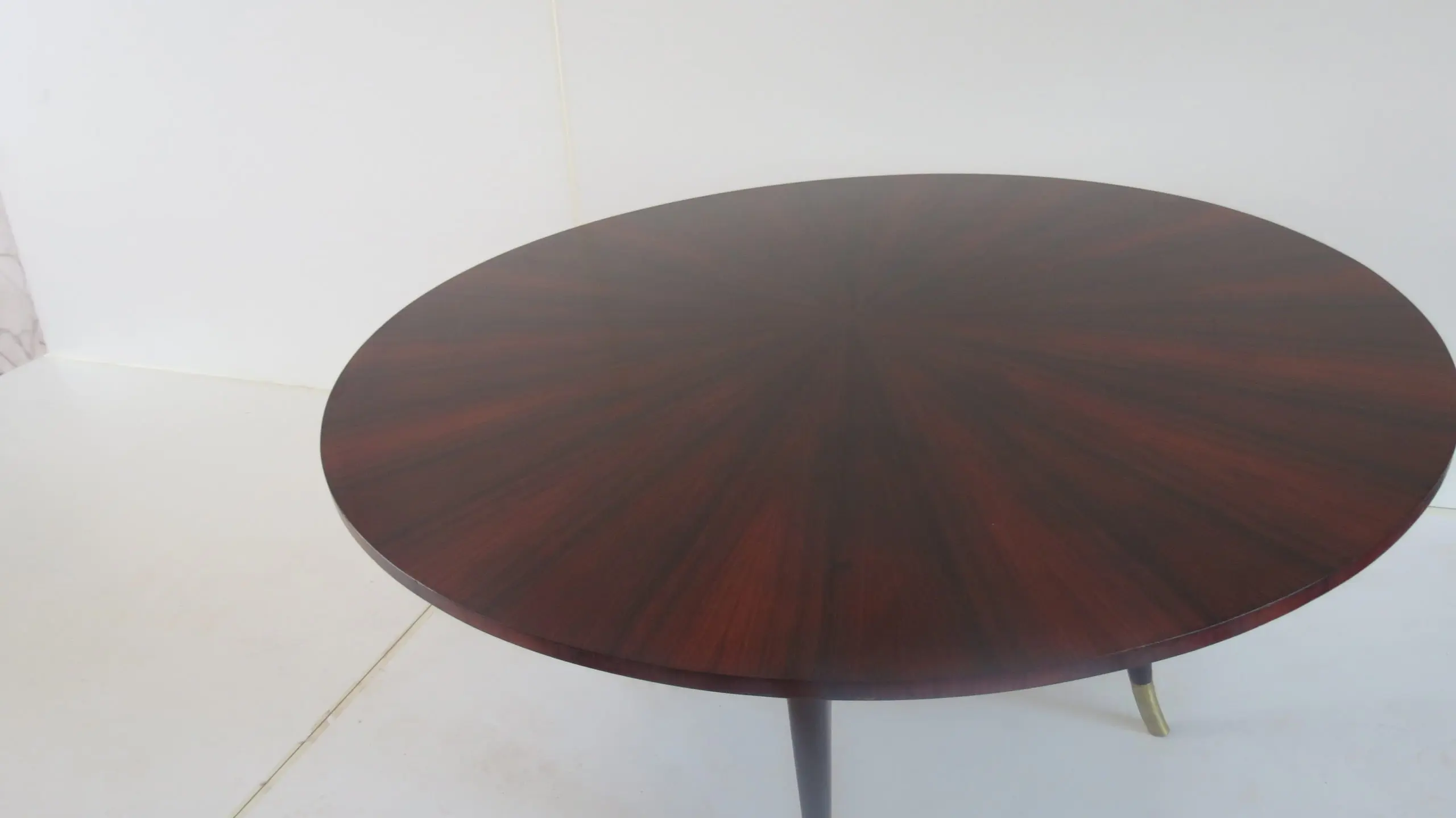 Rare large round mahogany coffee table attr. Paolo Buffa,1940 — photo 4