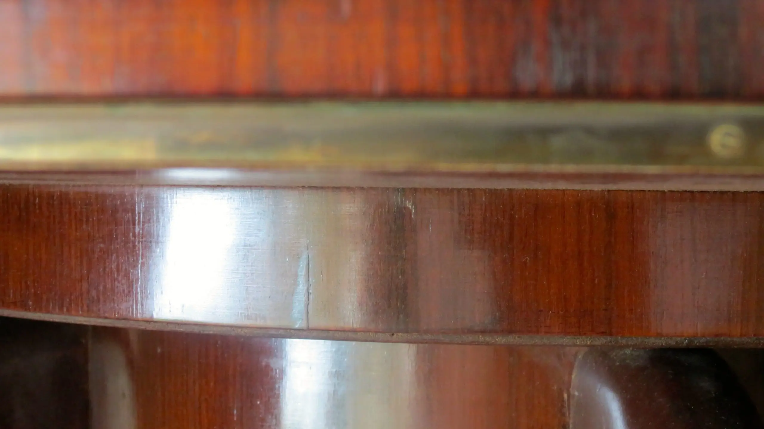 Rare large round mahogany coffee table attr. Paolo Buffa,1940 — photo 16