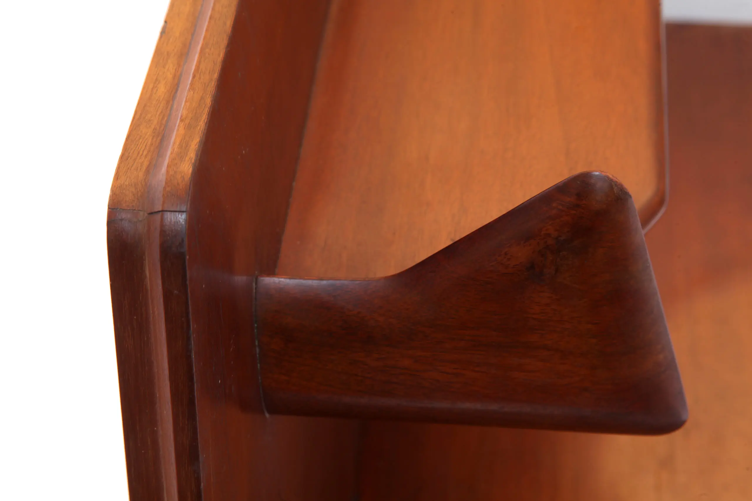 Important Italian Wall Unit, Large Curved Sofa and Shelfs by Dassi, 1950 — photo 15