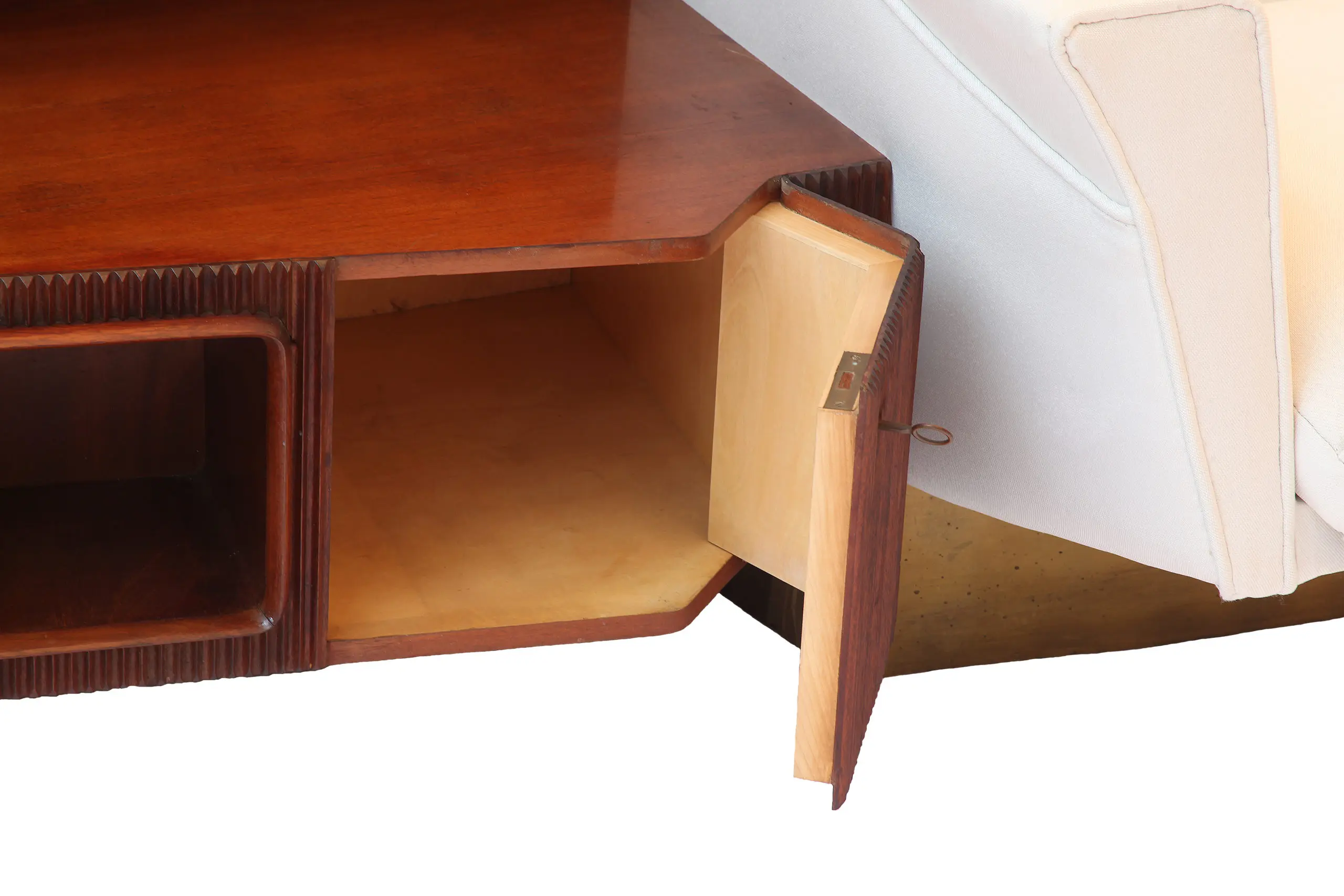 Important Italian Wall Unit, Large Curved Sofa and Shelfs by Dassi, 1950 — photo 5