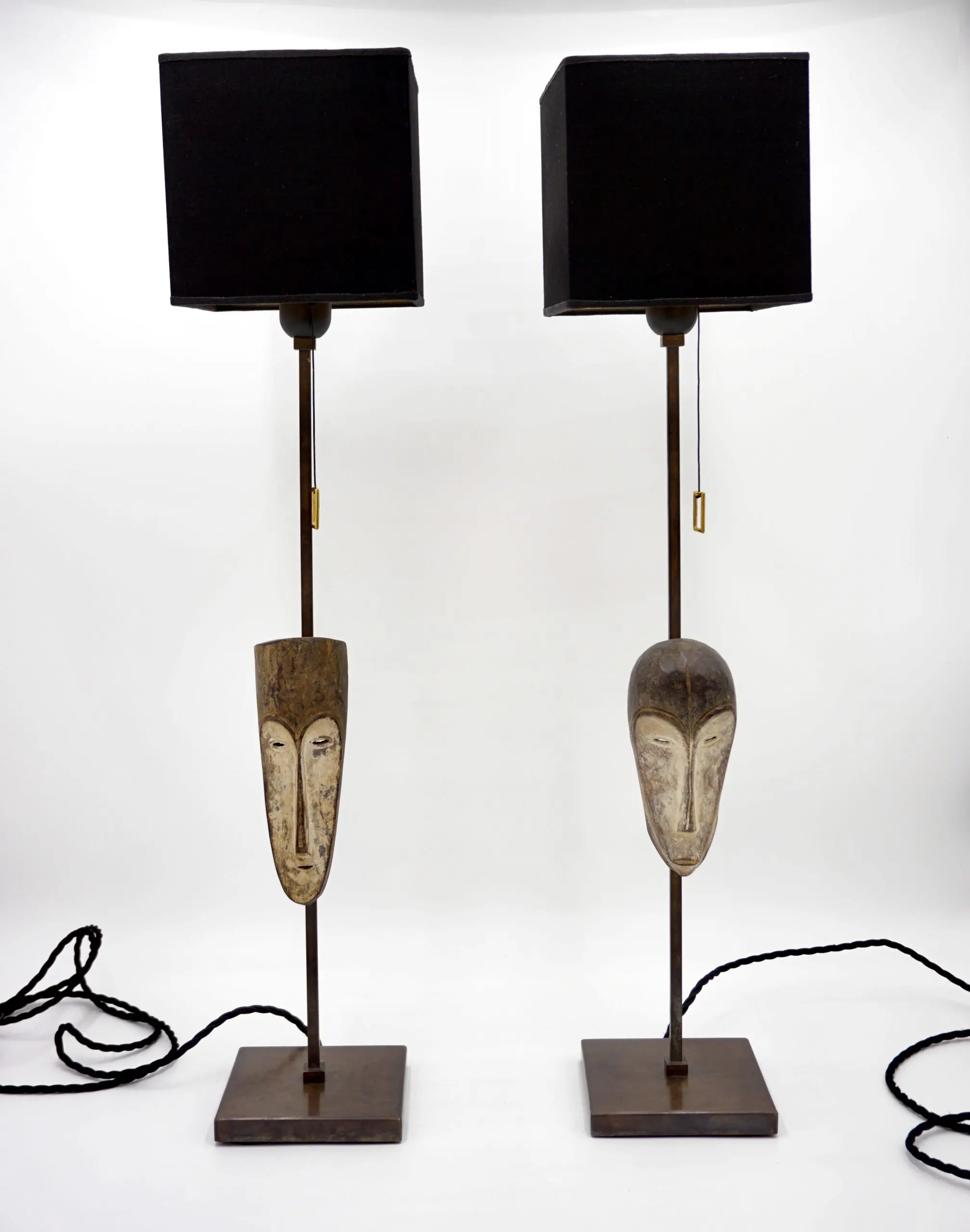 "Masterpieces of Light" pair of cubist table lamps with Fang Ngil masks, 1910 — photo 4