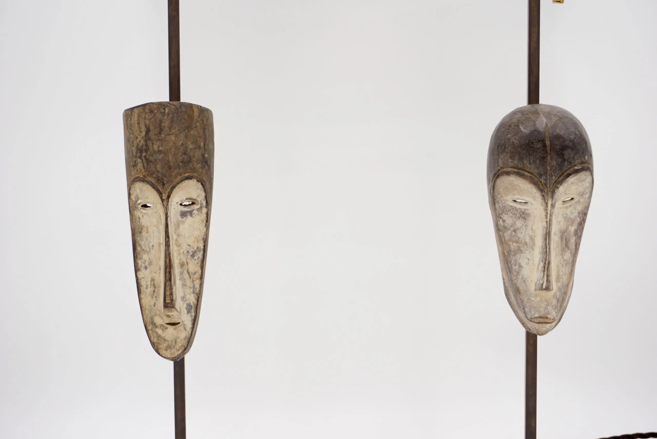 "Masterpieces of Light" pair of cubist table lamps with Fang Ngil masks, 1910 — photo 5