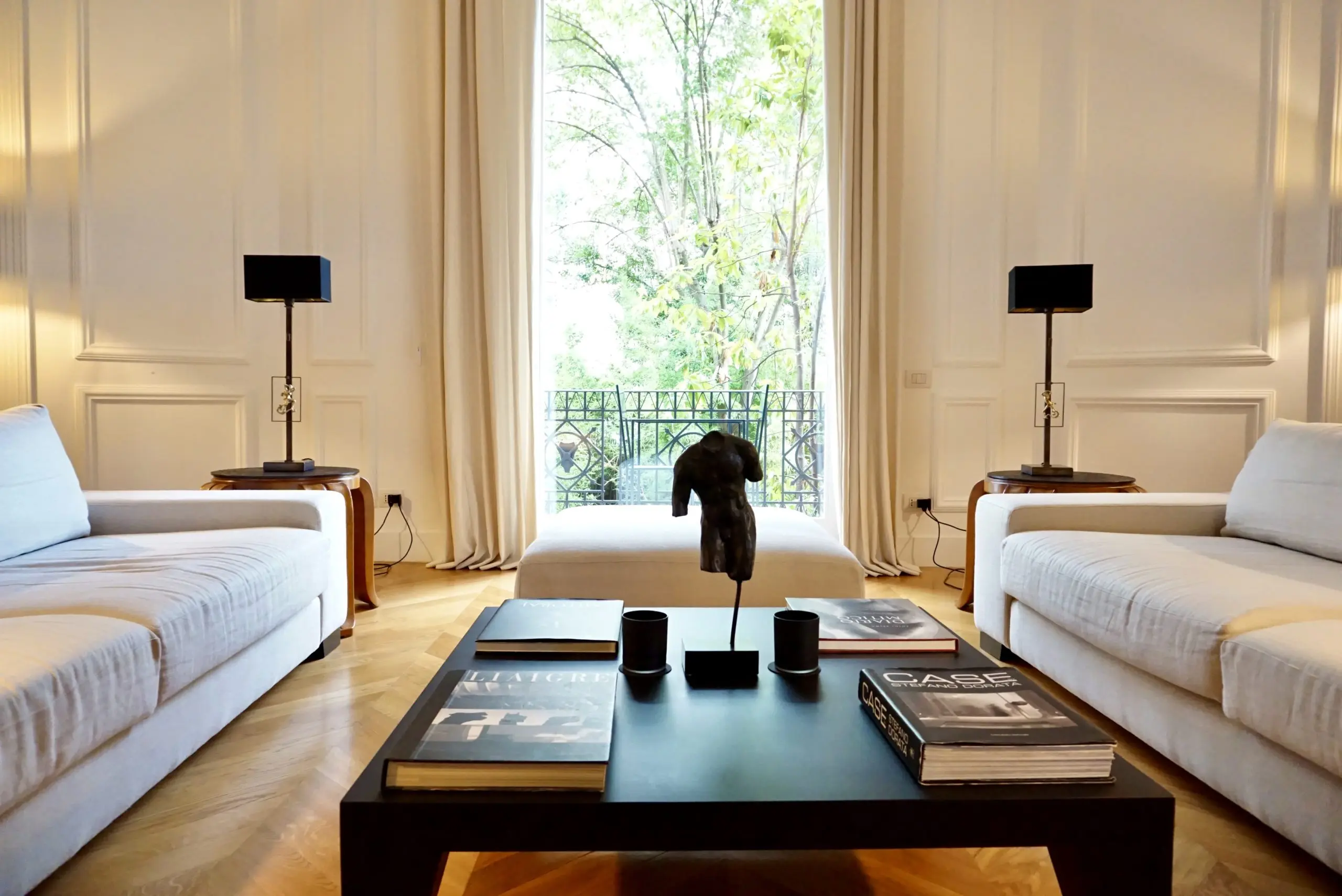 Pair of LUCIO FONTANA sculptures bronze female figures table lamps, 1950-2021 — photo 18