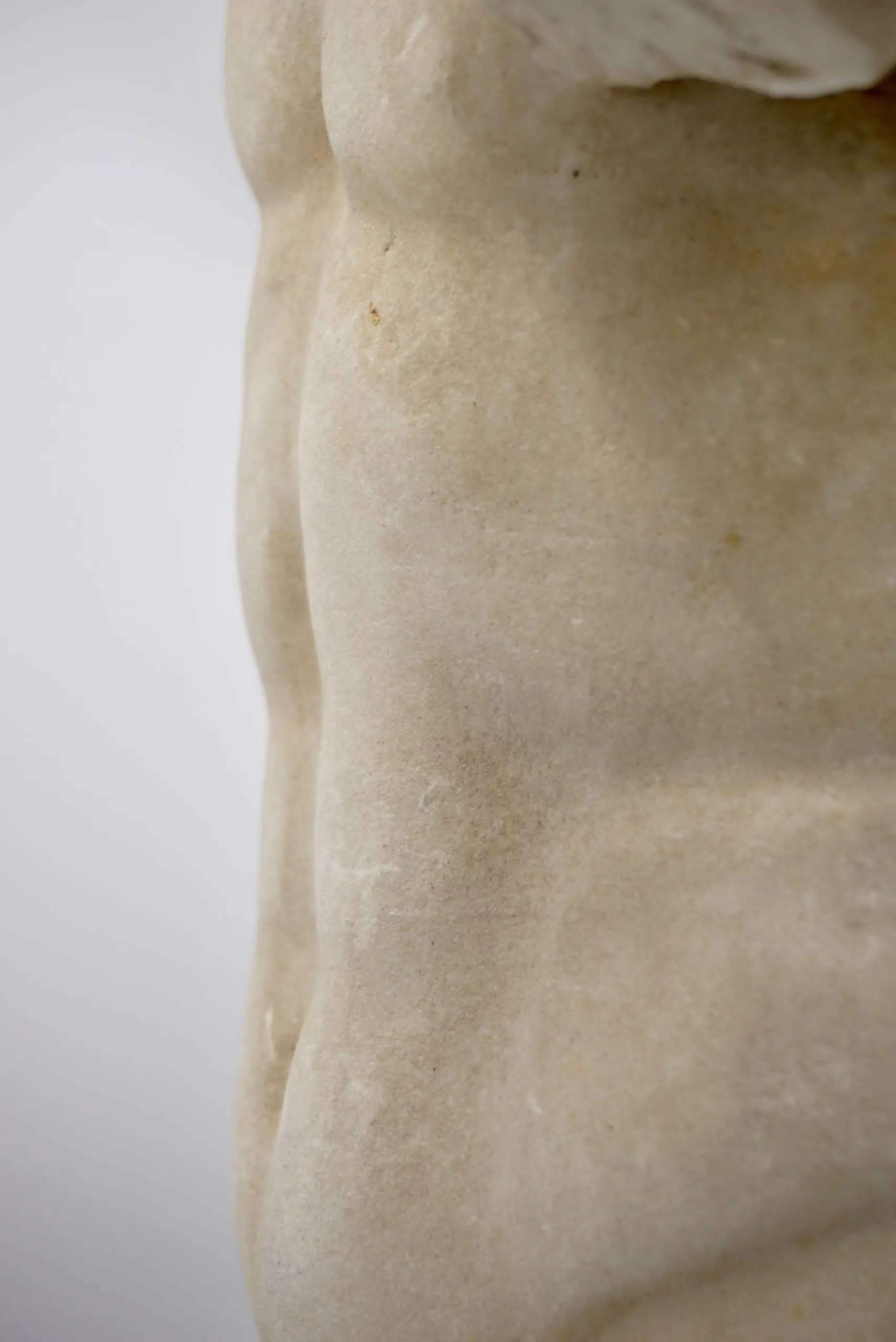 Antique Apoxyomenos male marble torso sculpture, white Carrara marble, XIX sec. — photo 20