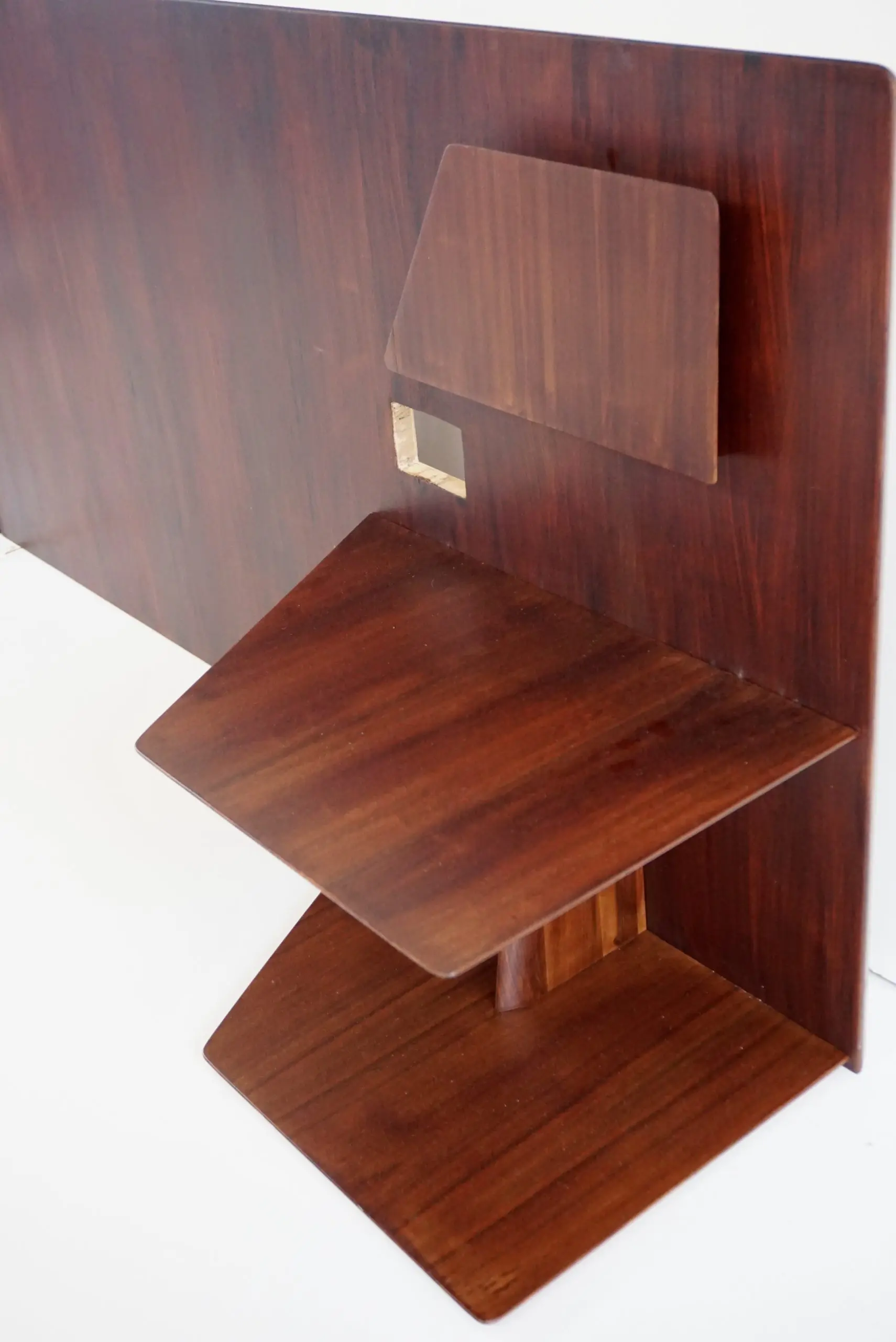 Gio Ponti, Pair of  walnut  Headboards from Hotel Royal Naples, 1955 — photo 13