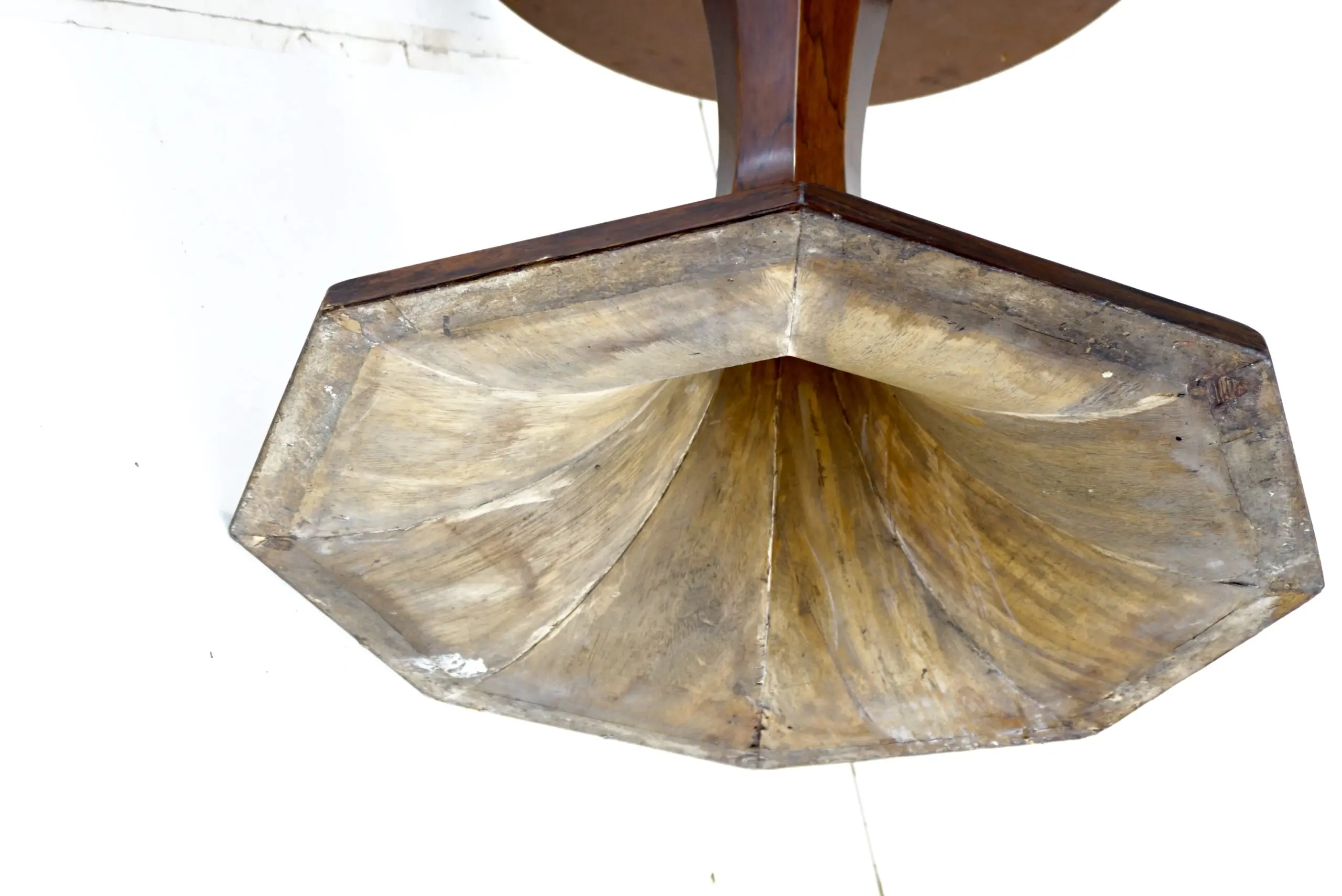stunning  Carlo De Carli large wood veneer round pedestal dining table, 1960 — photo 15