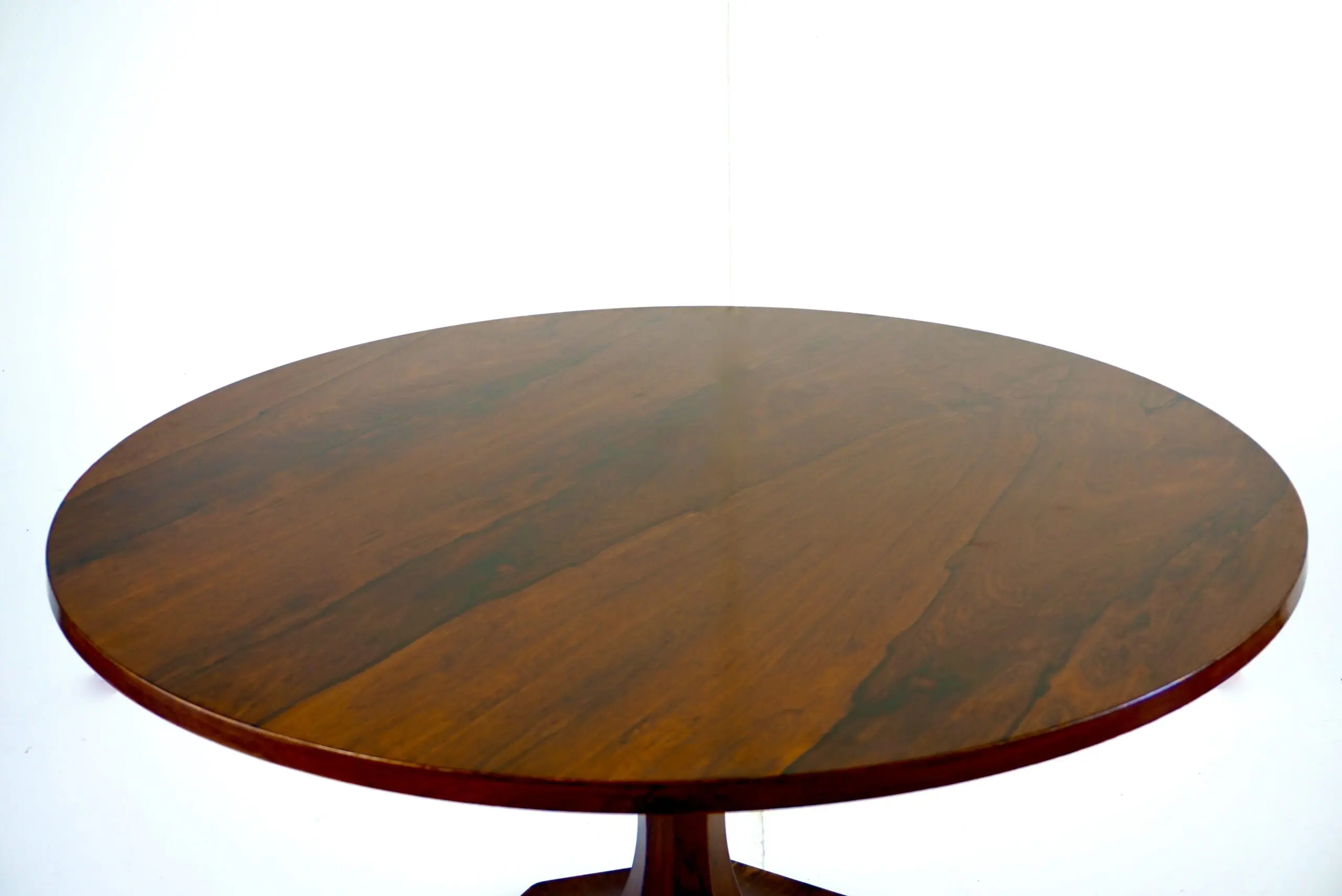 stunning  Carlo De Carli large wood veneer round pedestal dining table, 1960 — photo 4