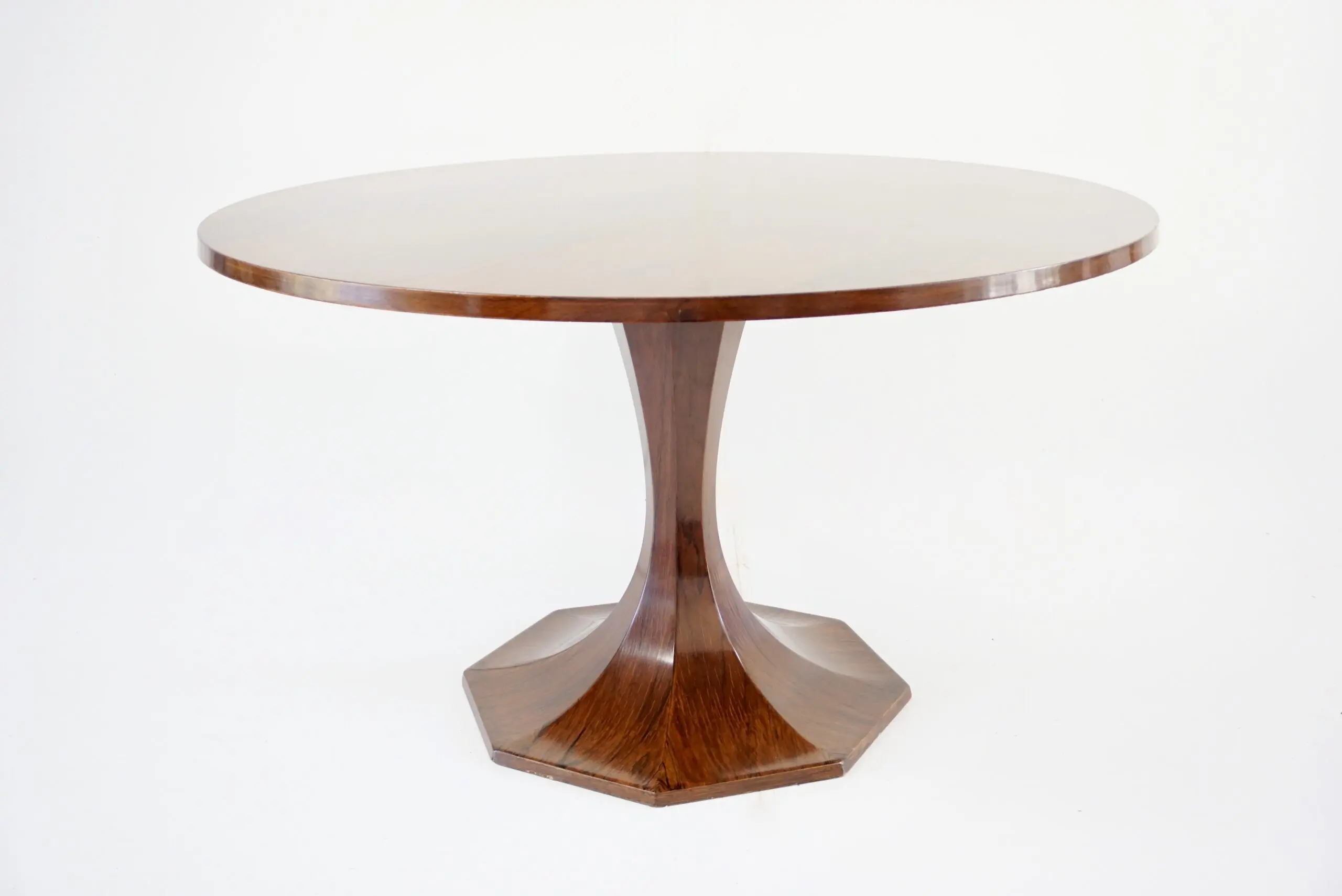 stunning  Carlo De Carli large wood veneer round pedestal dining table, 1960 — image 2
