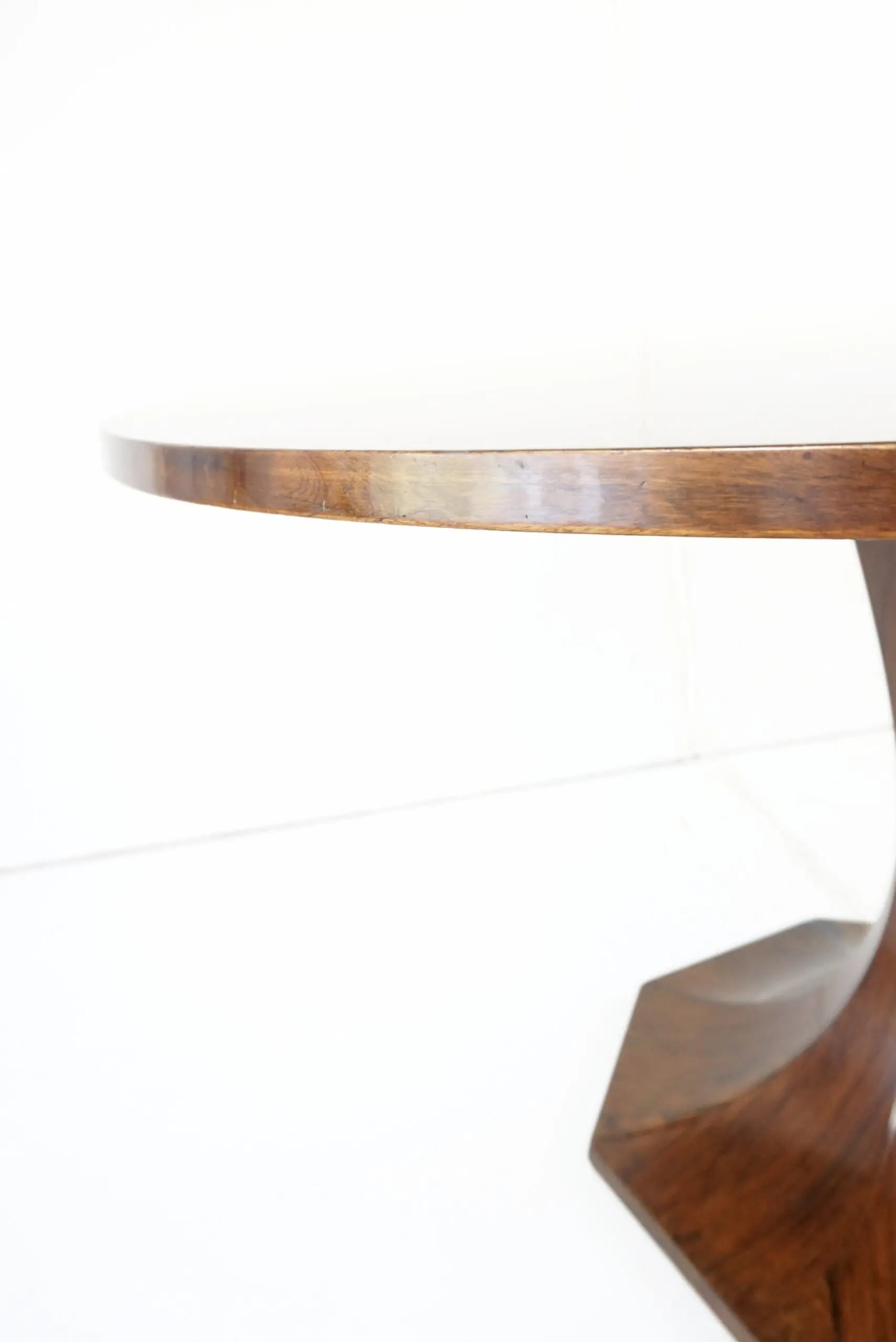 stunning  Carlo De Carli large wood veneer round pedestal dining table, 1960 — photo 10