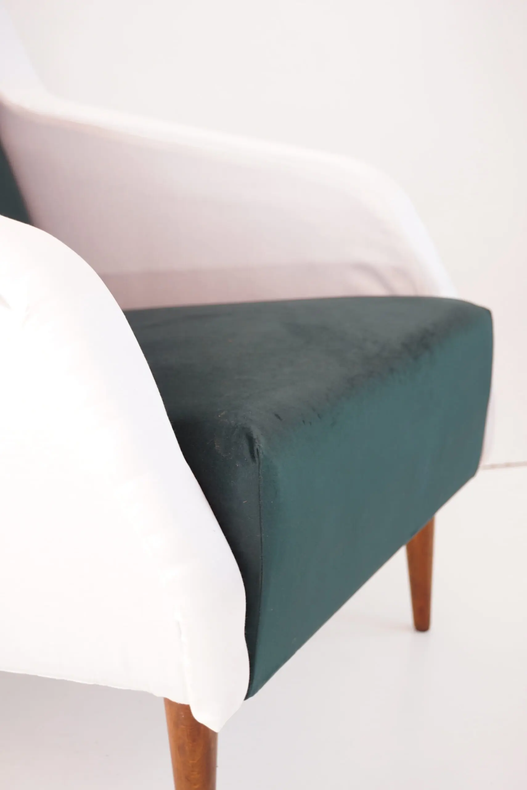 Carlo de Carli bicoloured armchair model  n. 802 by Cassina, 1954 — photo 18