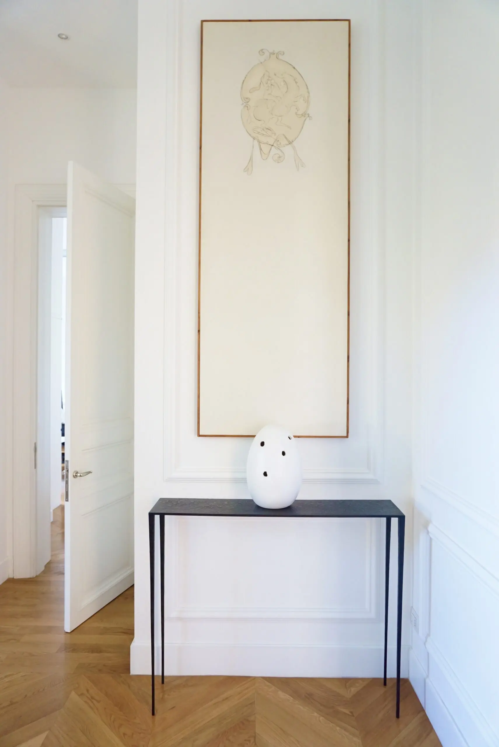 THE  ORIGIN OF GOD sculptural white ceramic table lamp, tribute to Lucio Fontana — photo 5