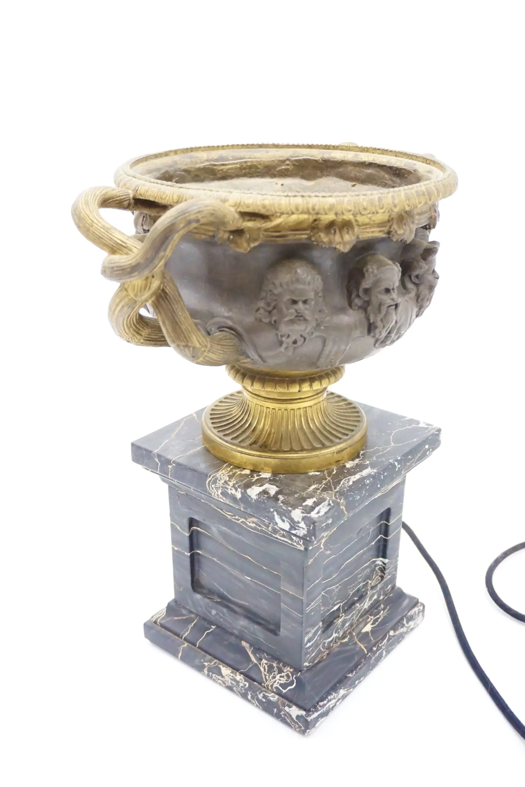 bronze and gilt Warwick vase lamp on portoro marble basis, by Barbadienne 1860 — photo 11