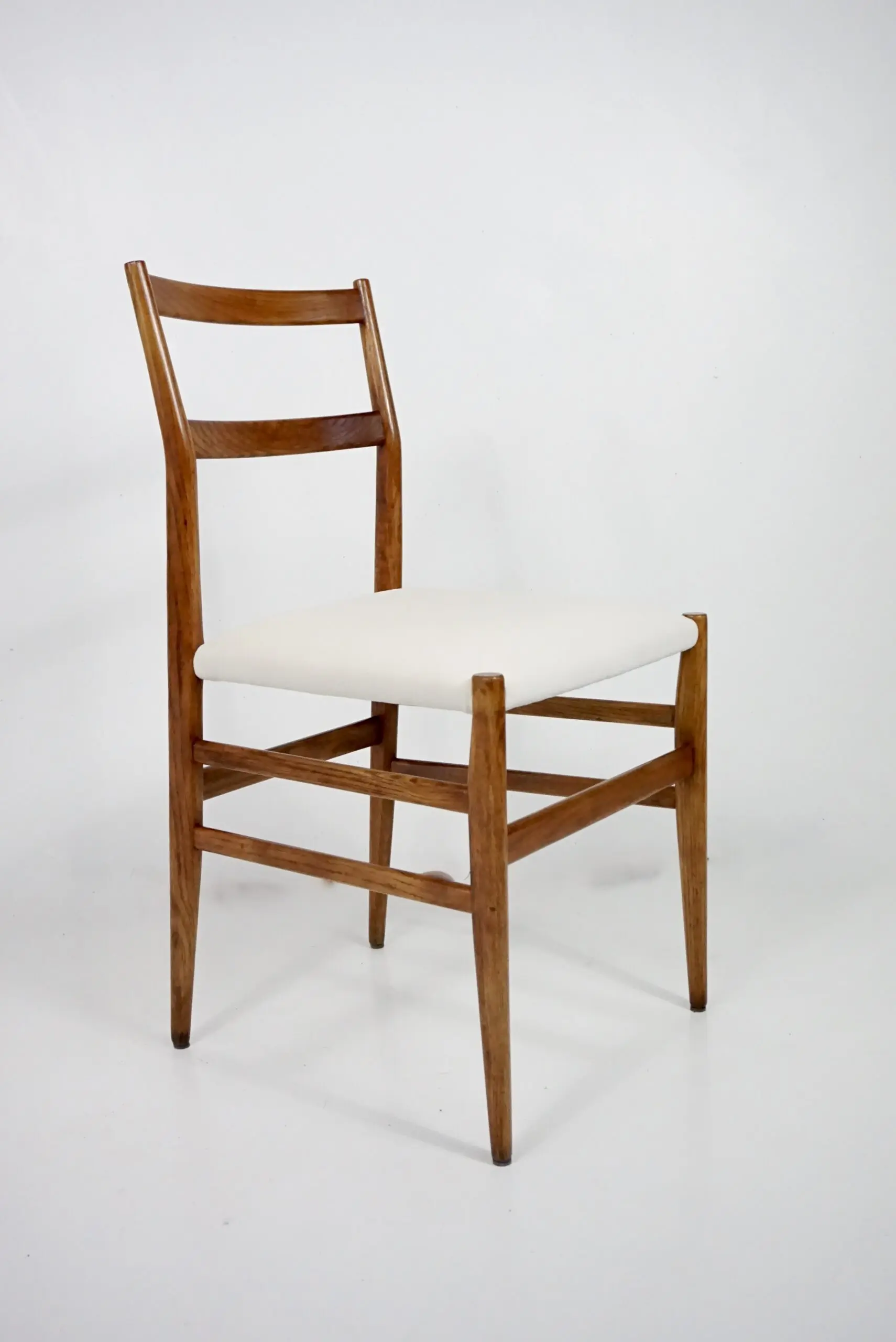 a rare Gio Ponti leggera chair, n.646 by Cassina, from Hotel Royal Naples, 1955 — photo 5