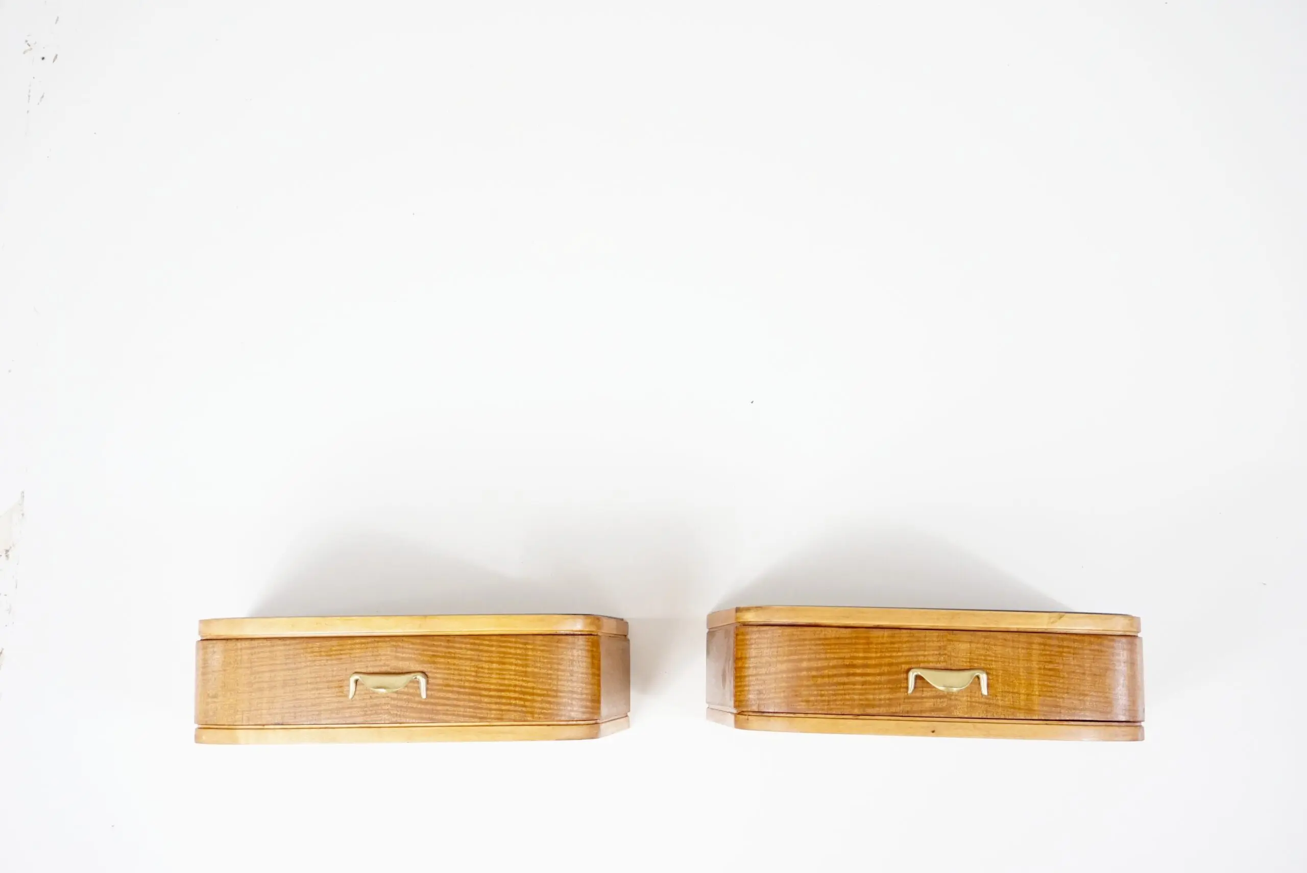 pair of floating wall mounted bedside table by Osvaldo Borsani, 1950 — photo 5