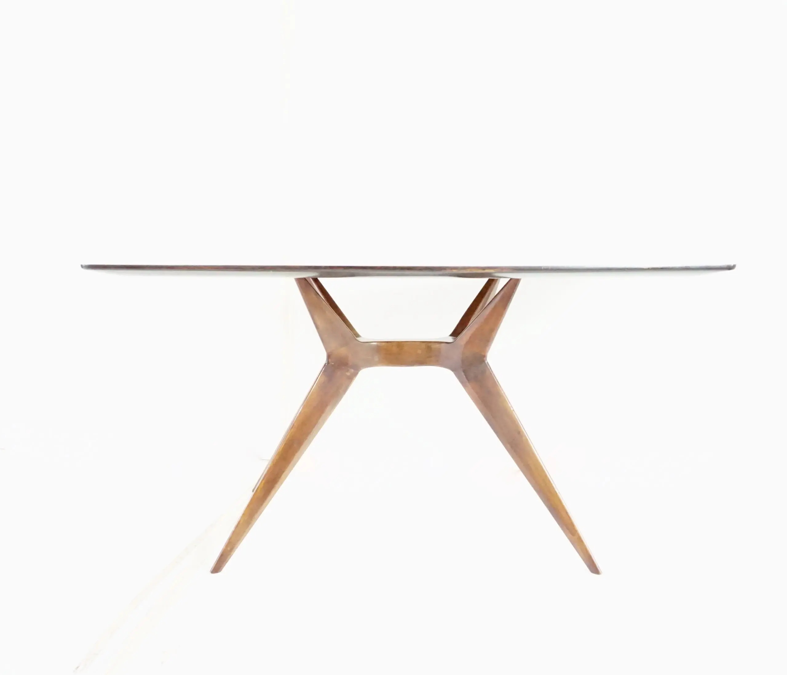 fine Attr. Ico Parisi walnut dining or console table, 1950 — photo 13