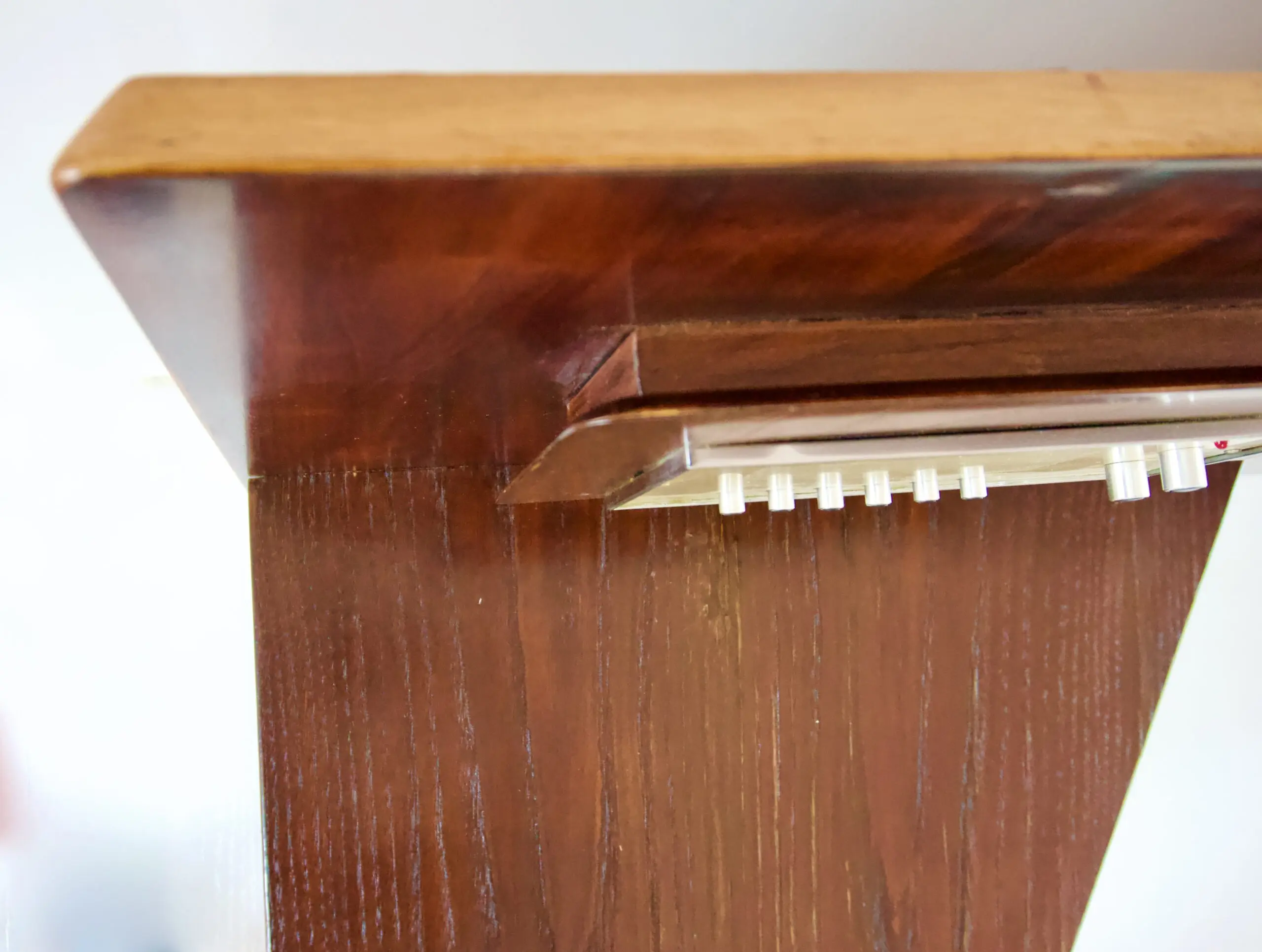 Gio Ponti, pair flamed mahogany Headboard, fitted bedside tables, Hotel Royal, 1955 — photo 10