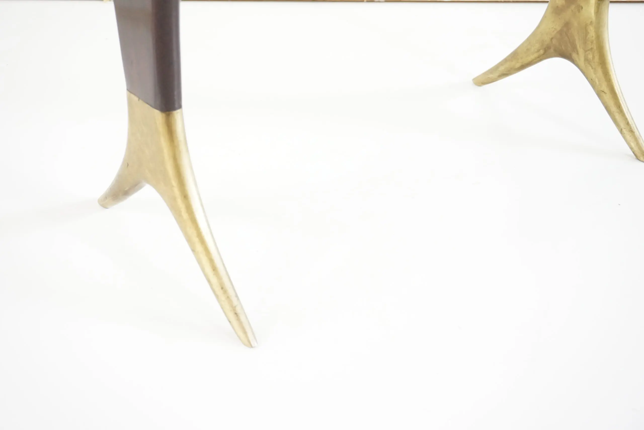 Fine Guglielmo Ulrich coffee table, verde alpi marble top, brass feet,  1940 — photo 16