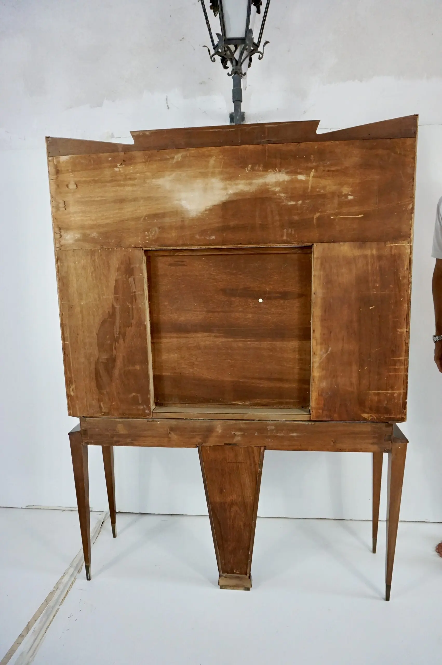 Tomaso Buzzi and Emilio Lancia attr. bookcase cabinet veneered root walnut, 1940 — photo 23