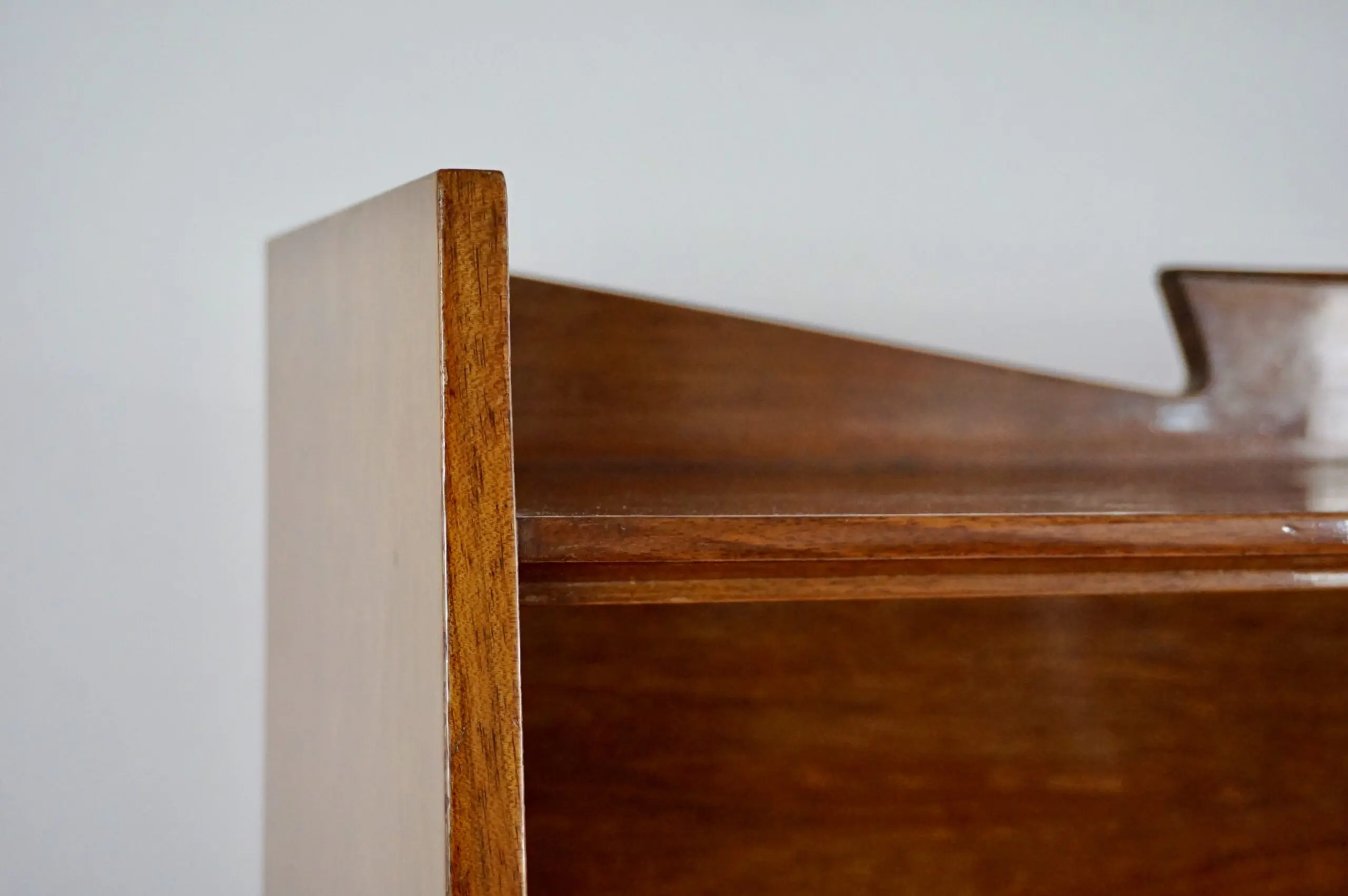 Tomaso Buzzi and Emilio Lancia attr. bookcase cabinet veneered root walnut, 1940 — photo 21