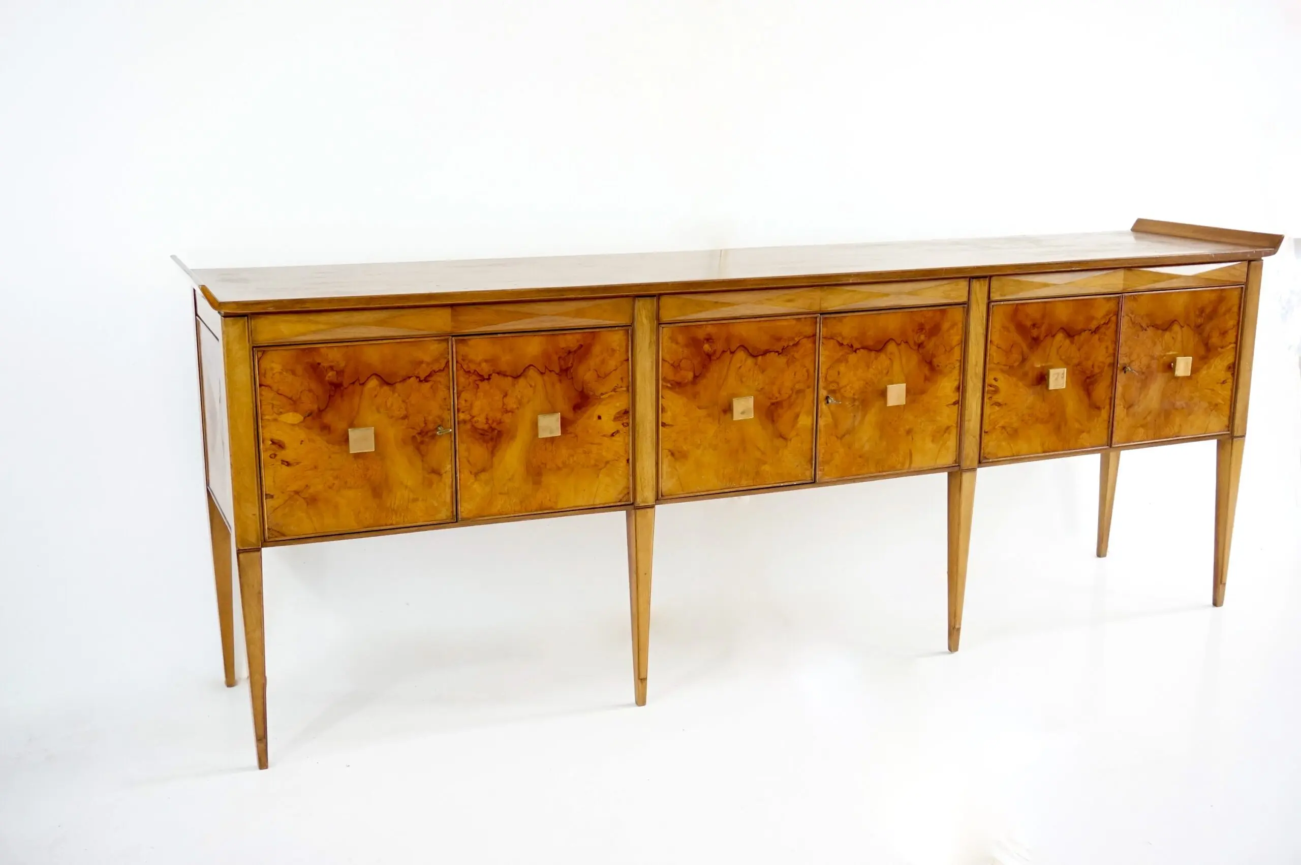 Tomaso  Buzzi & Emilio Lancia att. briar root unique six doors sideboard, 1940 — image 3
