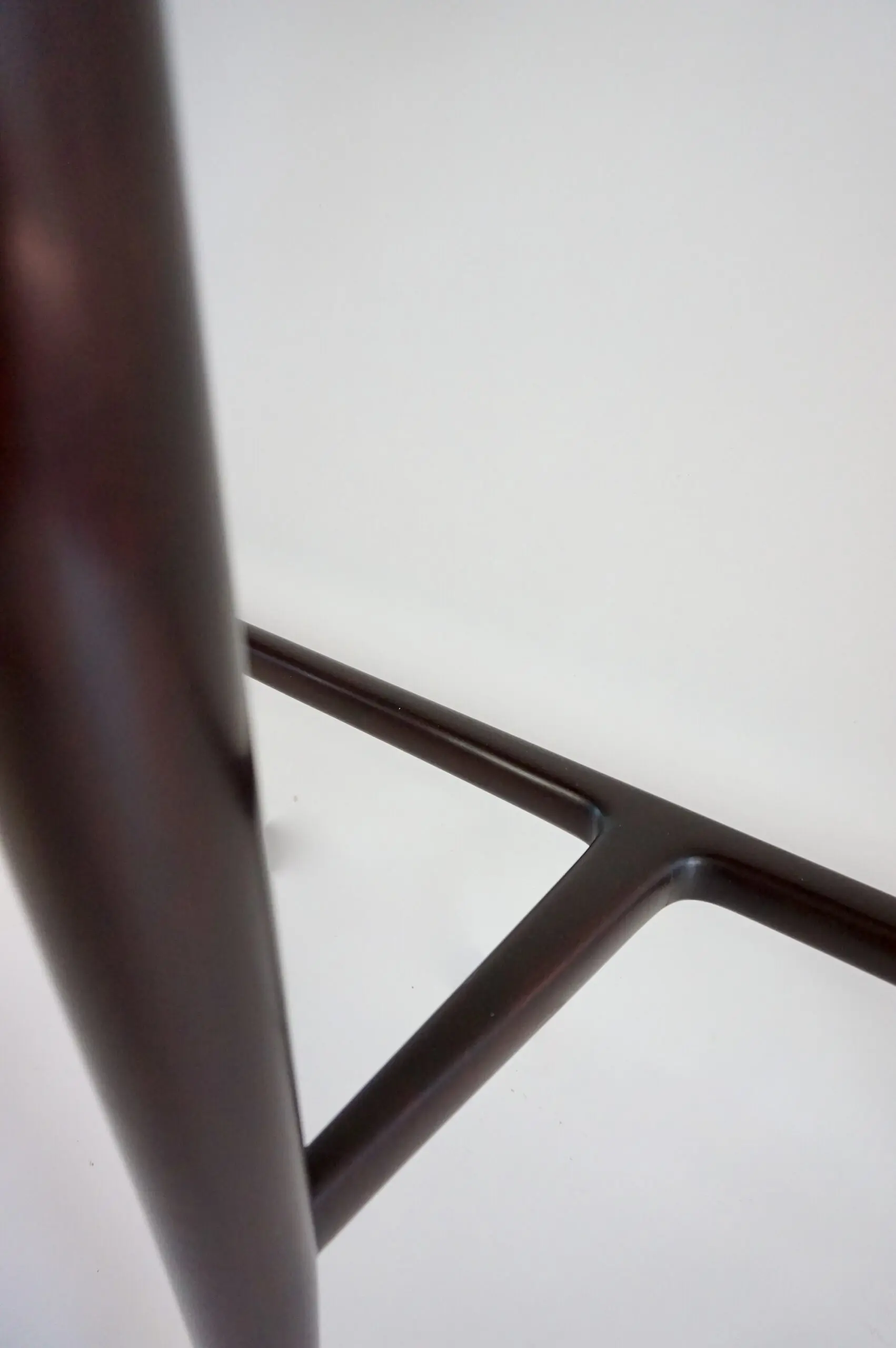 large Paolo Buffa demi-lune console, marble top, bronze details, three feet 1940 — photo 13