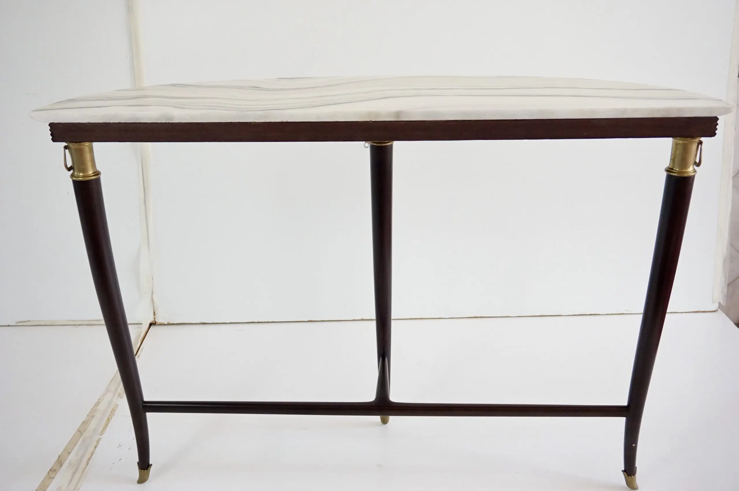 large Paolo Buffa demi-lune console, marble top, bronze details, three feet 1940 — photo 16