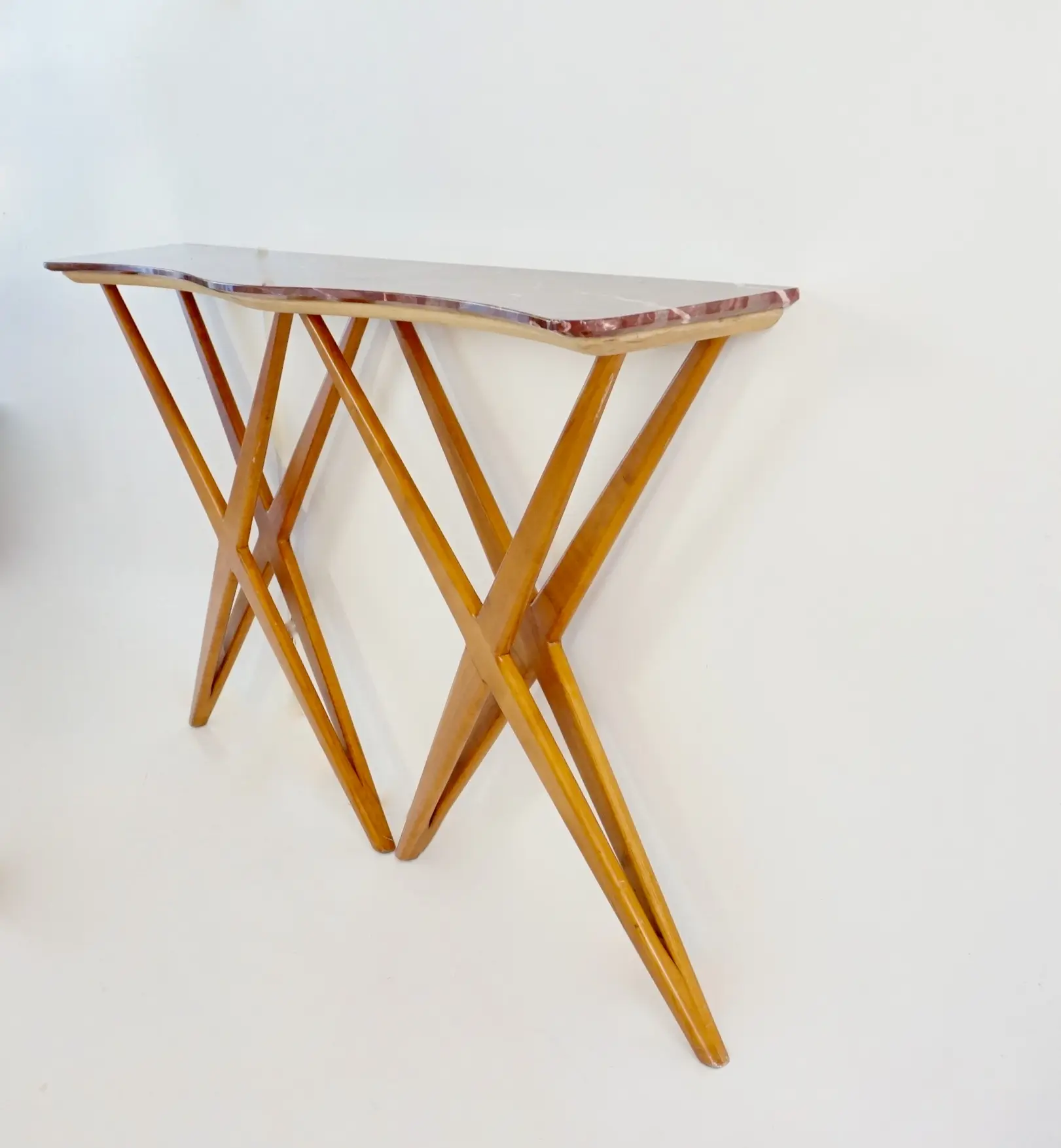 large Studio B.B.P.R. walnut and red  marble top console, double X shaped, 1944 — photo 10