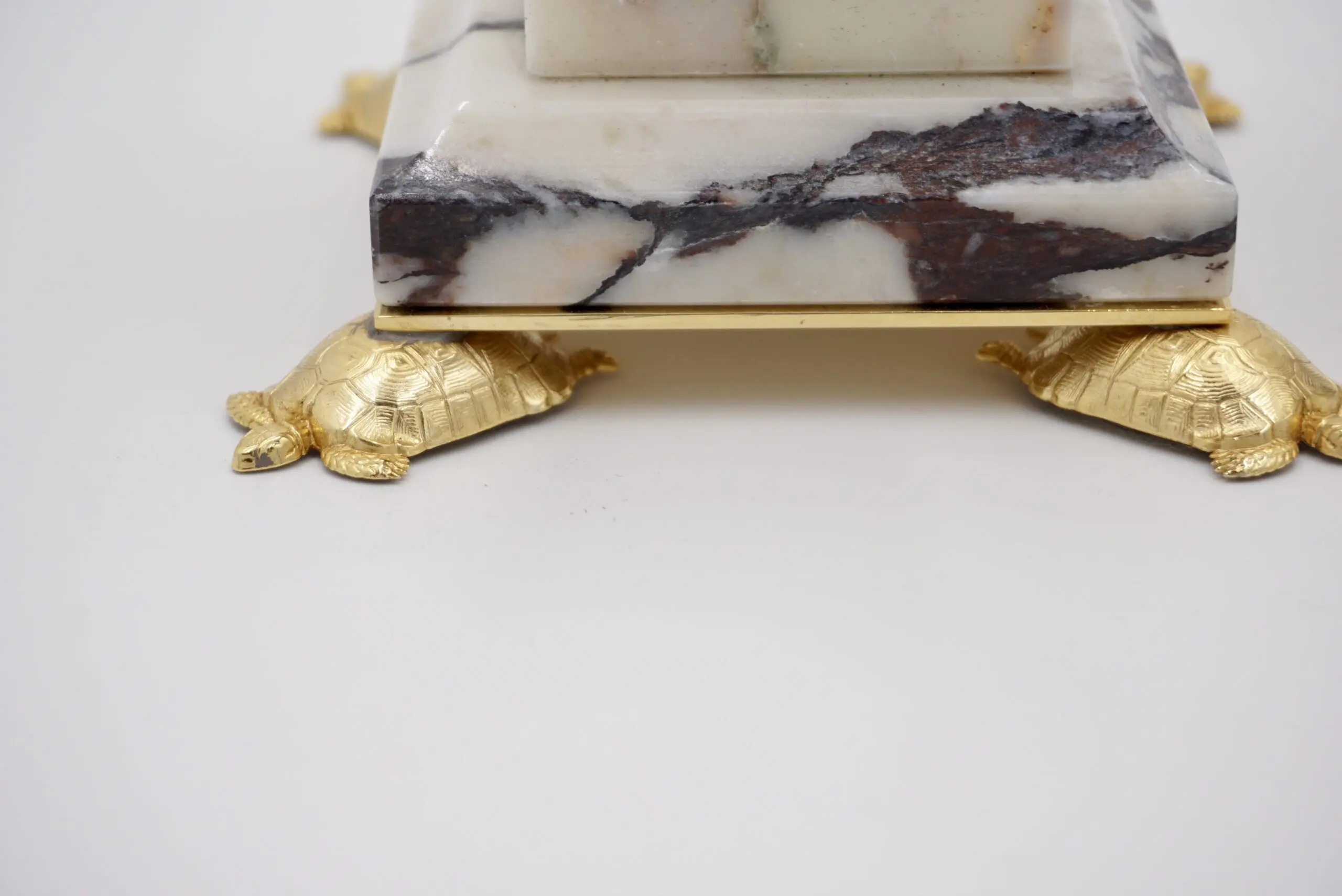 Pair of Breccia Medicea Marble and Bronze Obelisks, "Crabs", Limit.Edition 2018 — photo 6