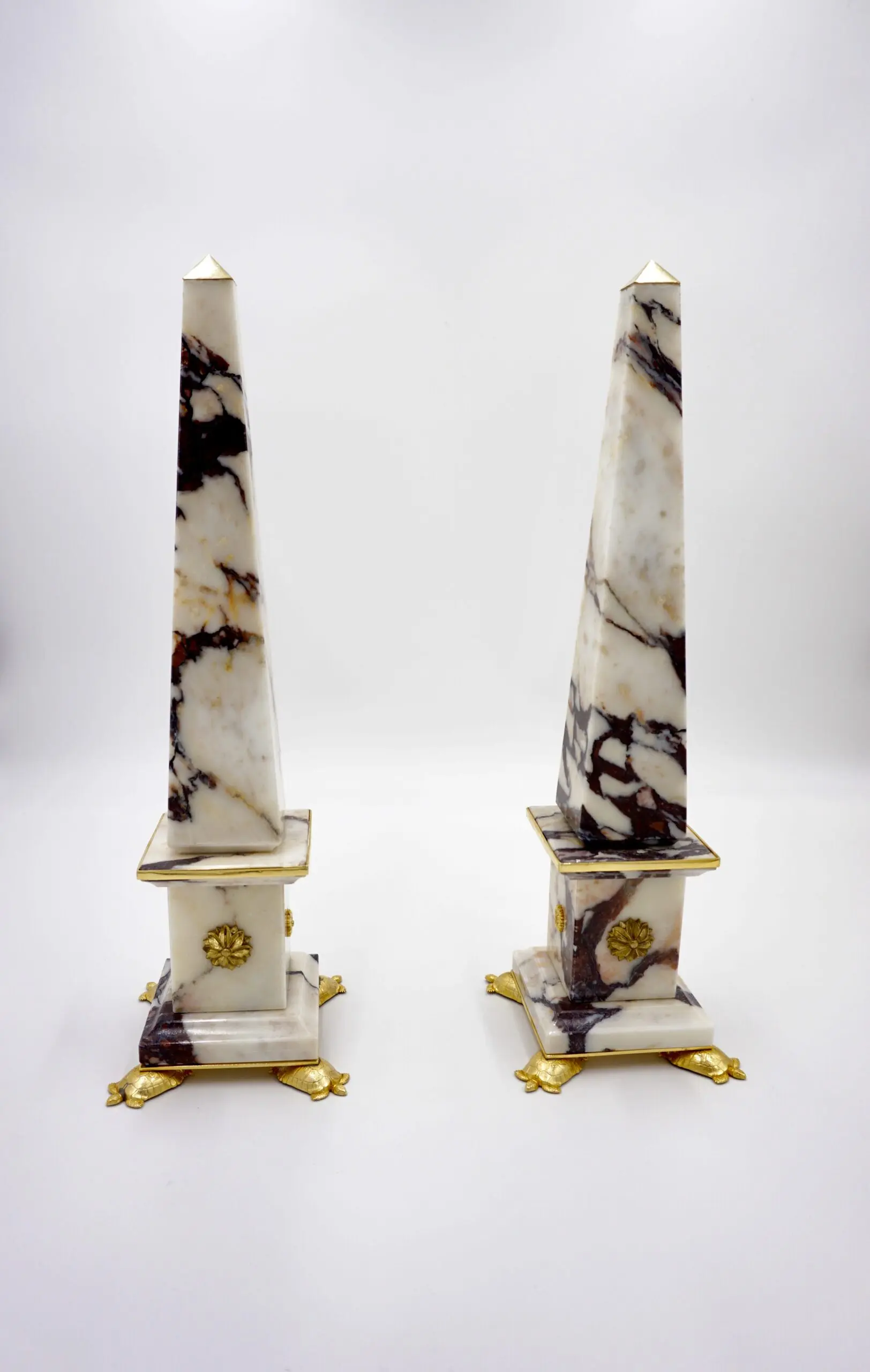 Pair of Breccia Medicea Marble and Bronze Obelisks, "Crabs", Limit.Edition 2018 — photo 4