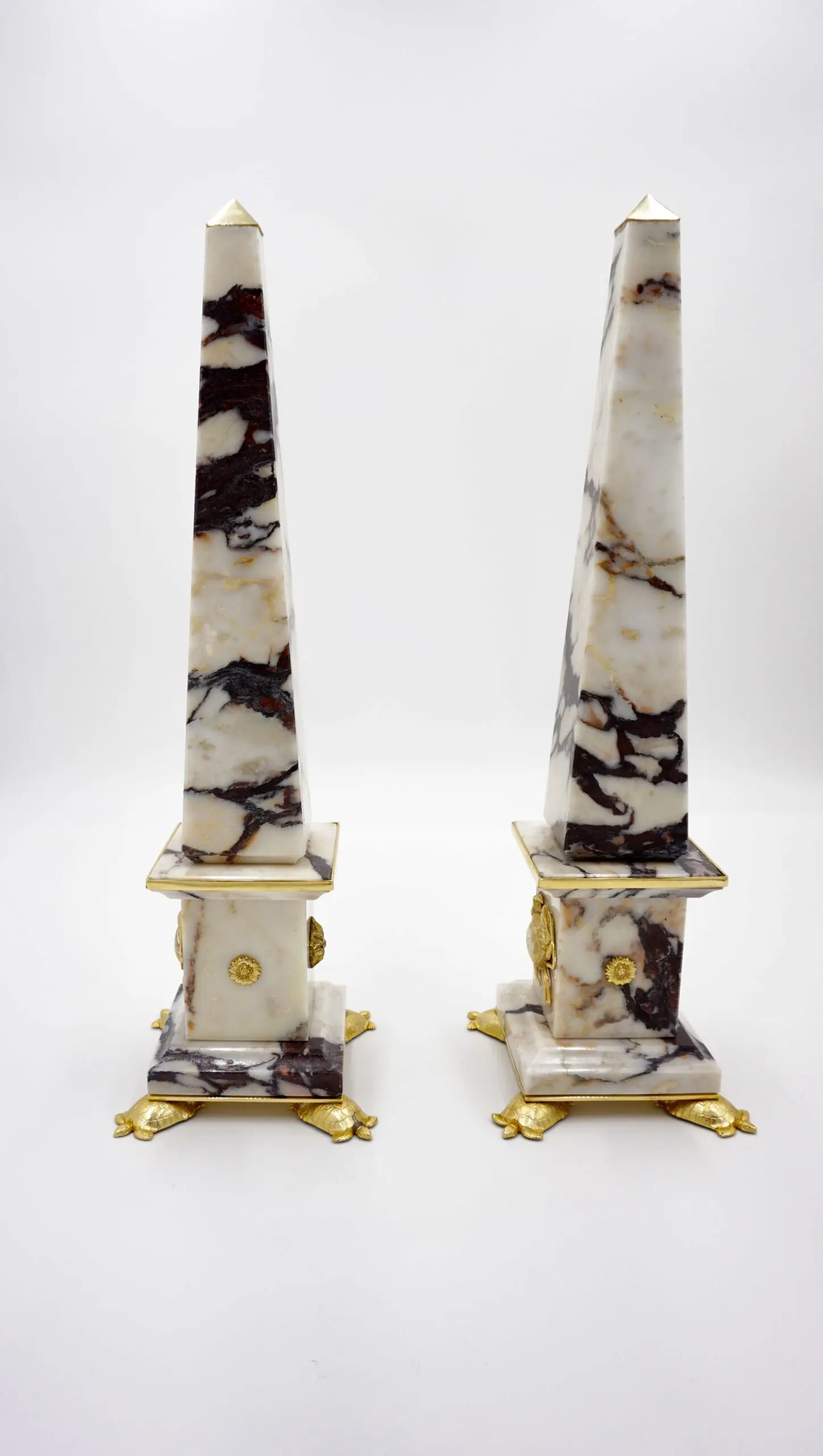 Pair of Breccia Medicea Marble and Bronze Obelisks, "Crabs", Limit.Edition 2018 — photo 5