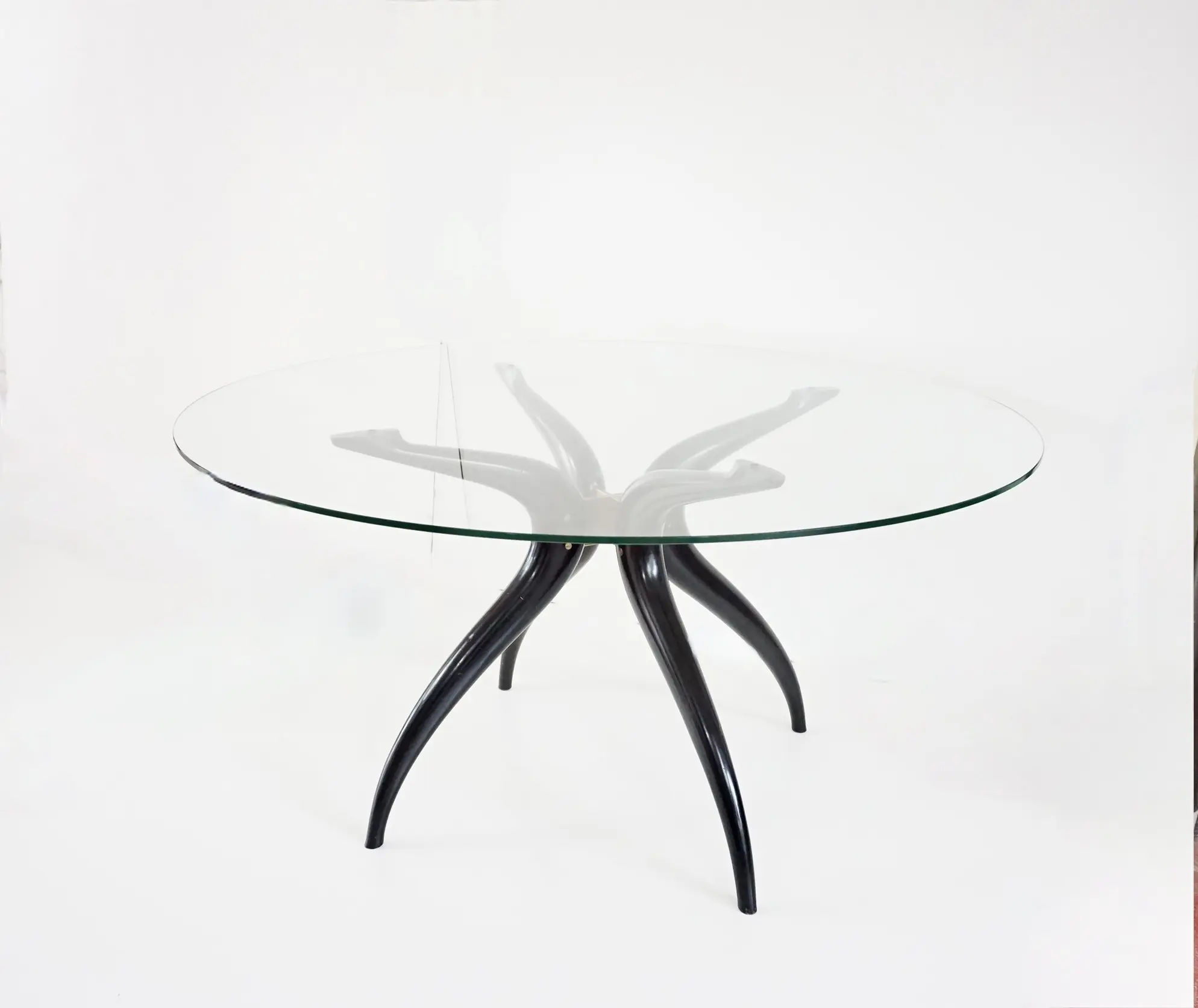 Sculptural round table, follower C.Mollino, lacquered wood, brass and glass, 1945 — photo 4
