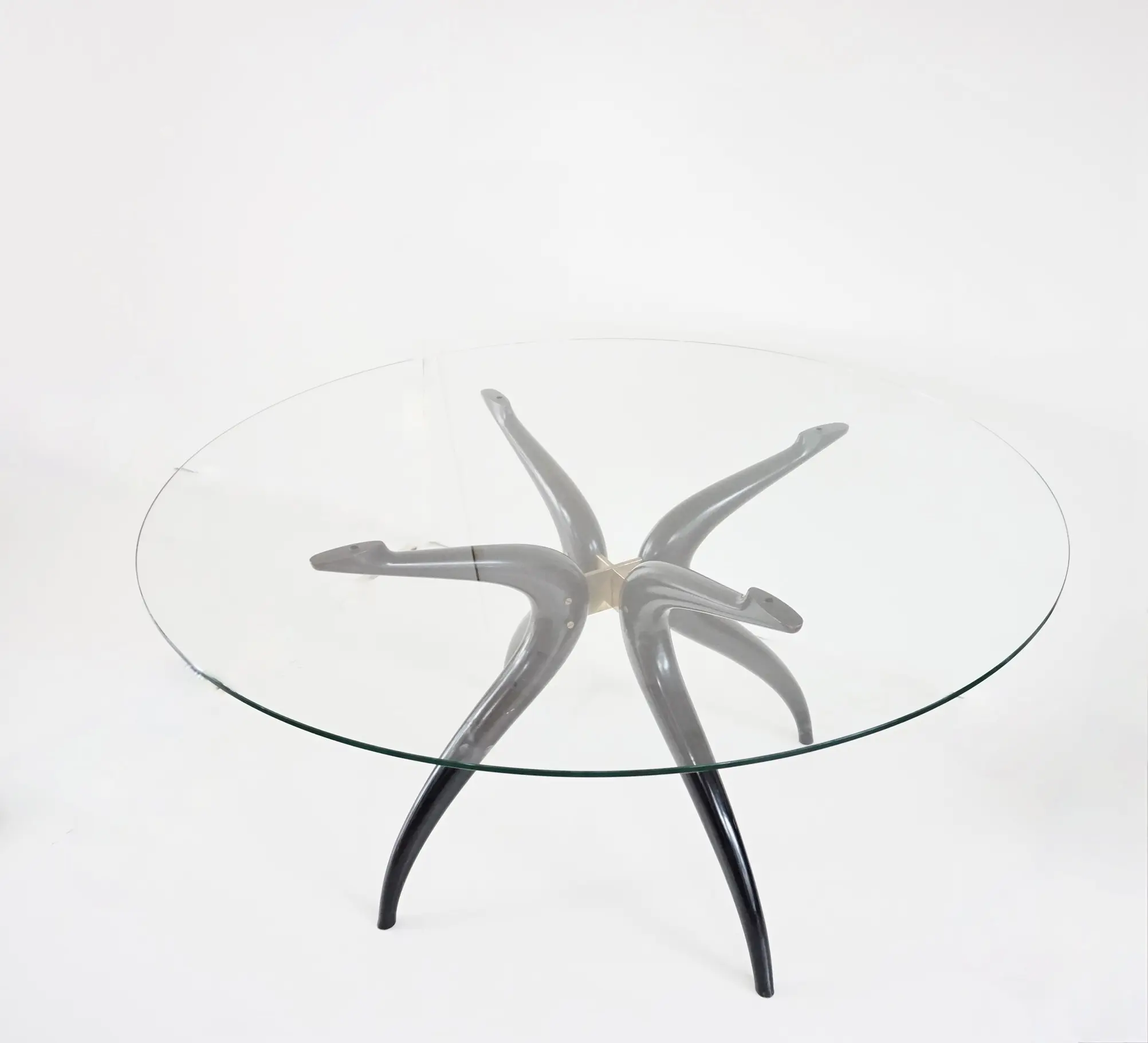 Sculptural round table, follower C.Mollino, lacquered wood, brass and glass, 1945 — image 3