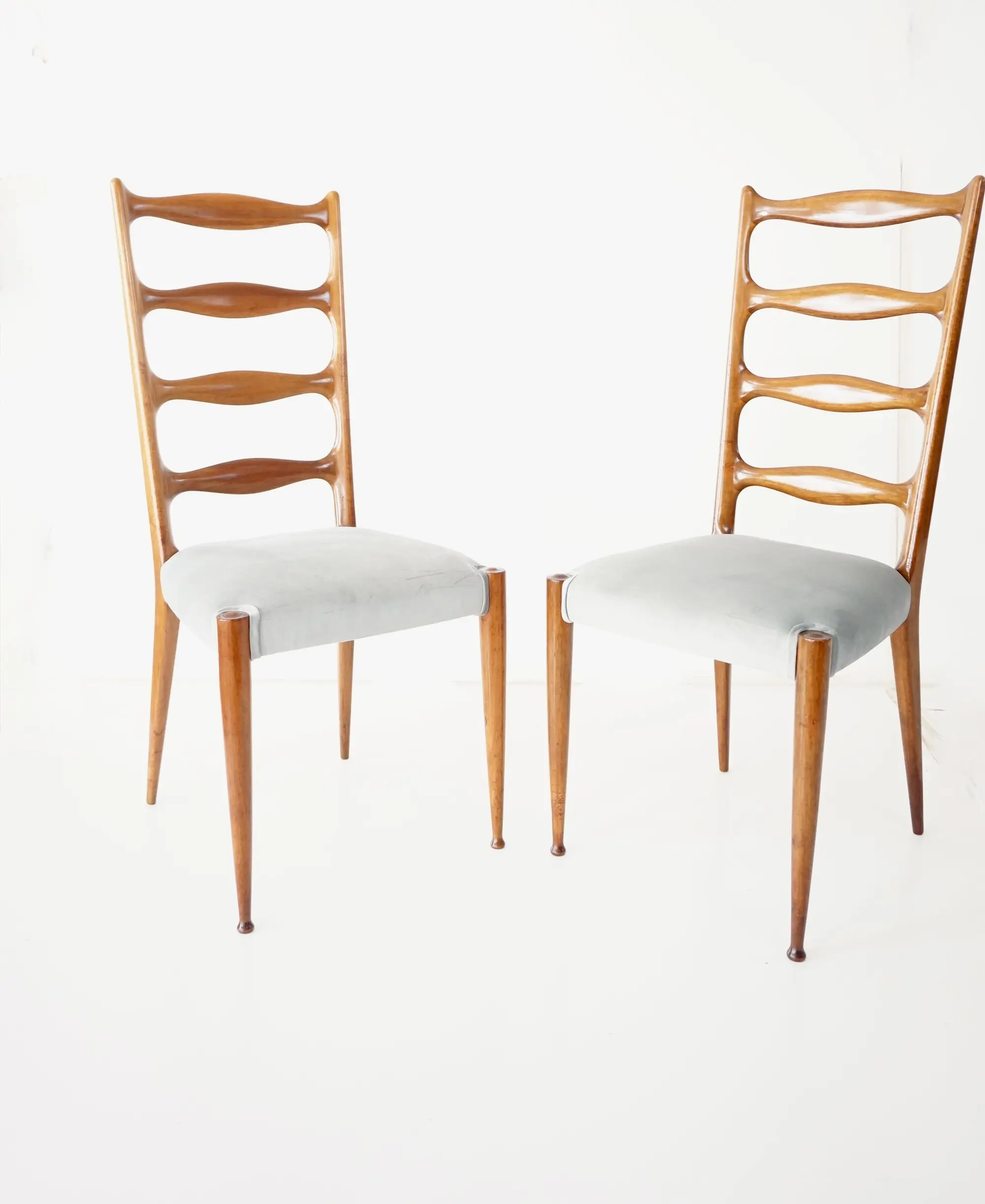 set of 8 Paolo Buffa fine high dining chairs, walnut and velvet ,  1950 — image 3
