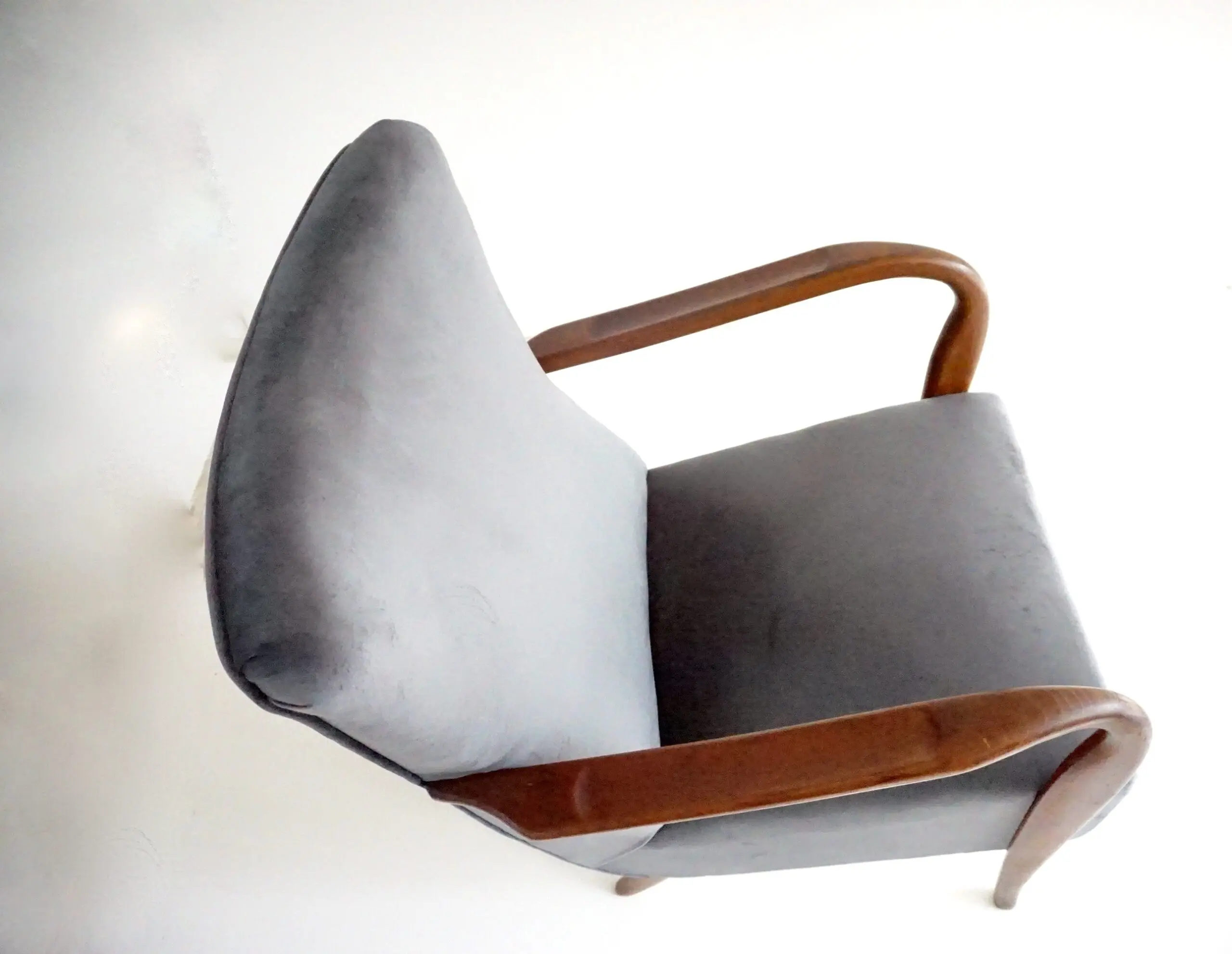 pair of wood and grey velvet armchairs mod. 401 from Cassina, Meda, 1940 — photo 19