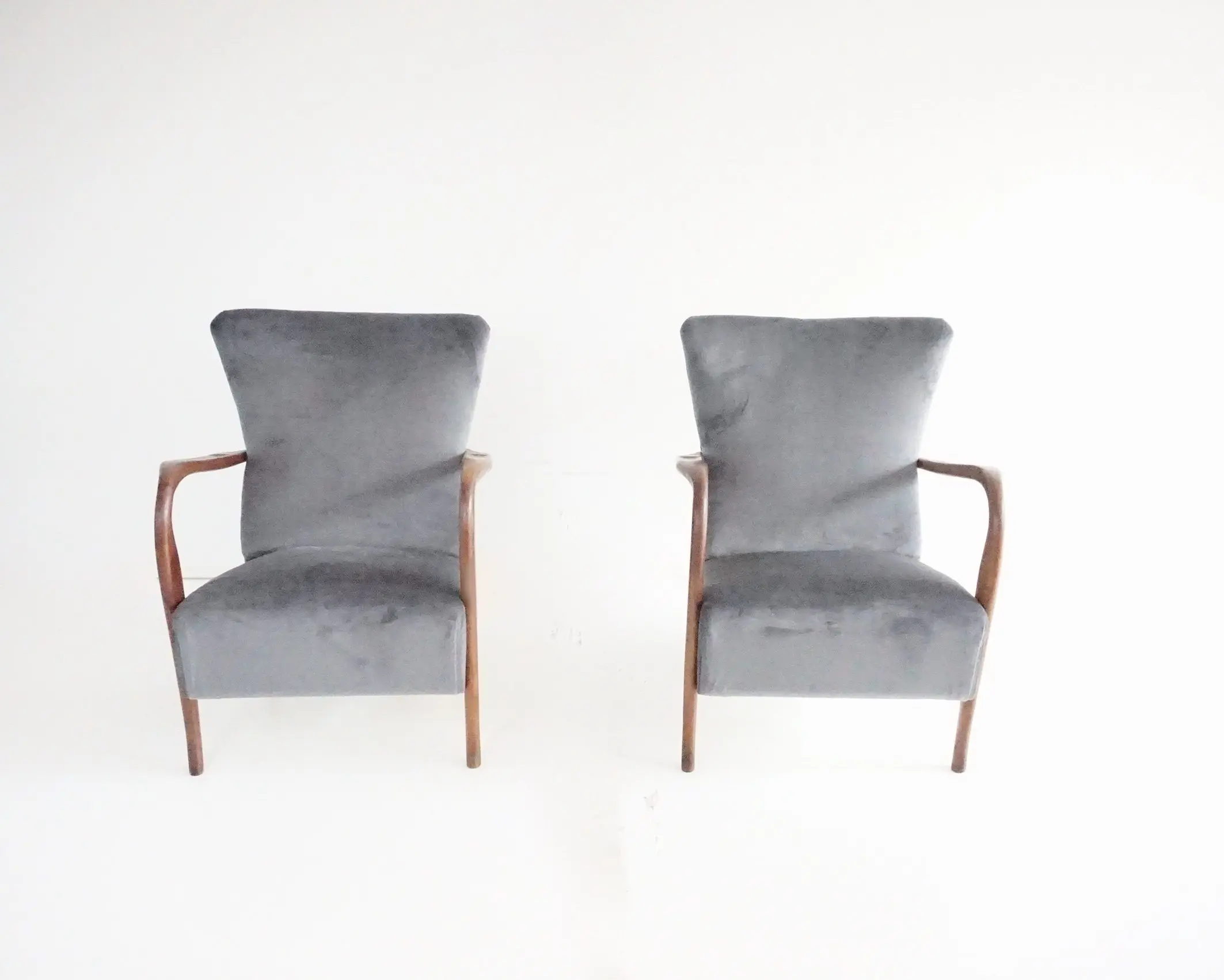 pair of wood and grey velvet armchairs mod. 401 from Cassina, Meda, 1940 — photo 4