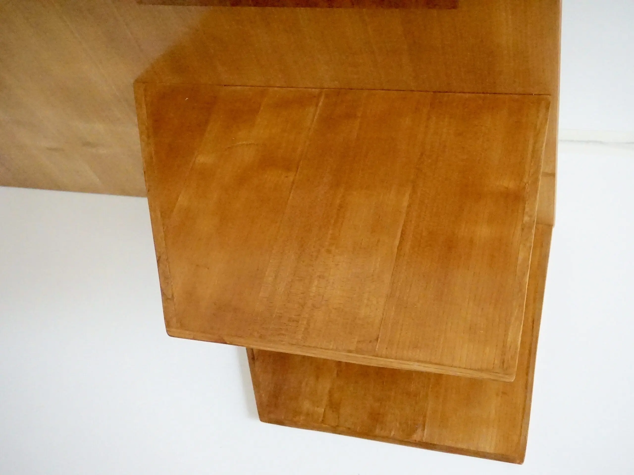 Gio Ponti pair of rare elm wood Headboards fitted bedside tables, Hotel Royal, 1955 — photo 9