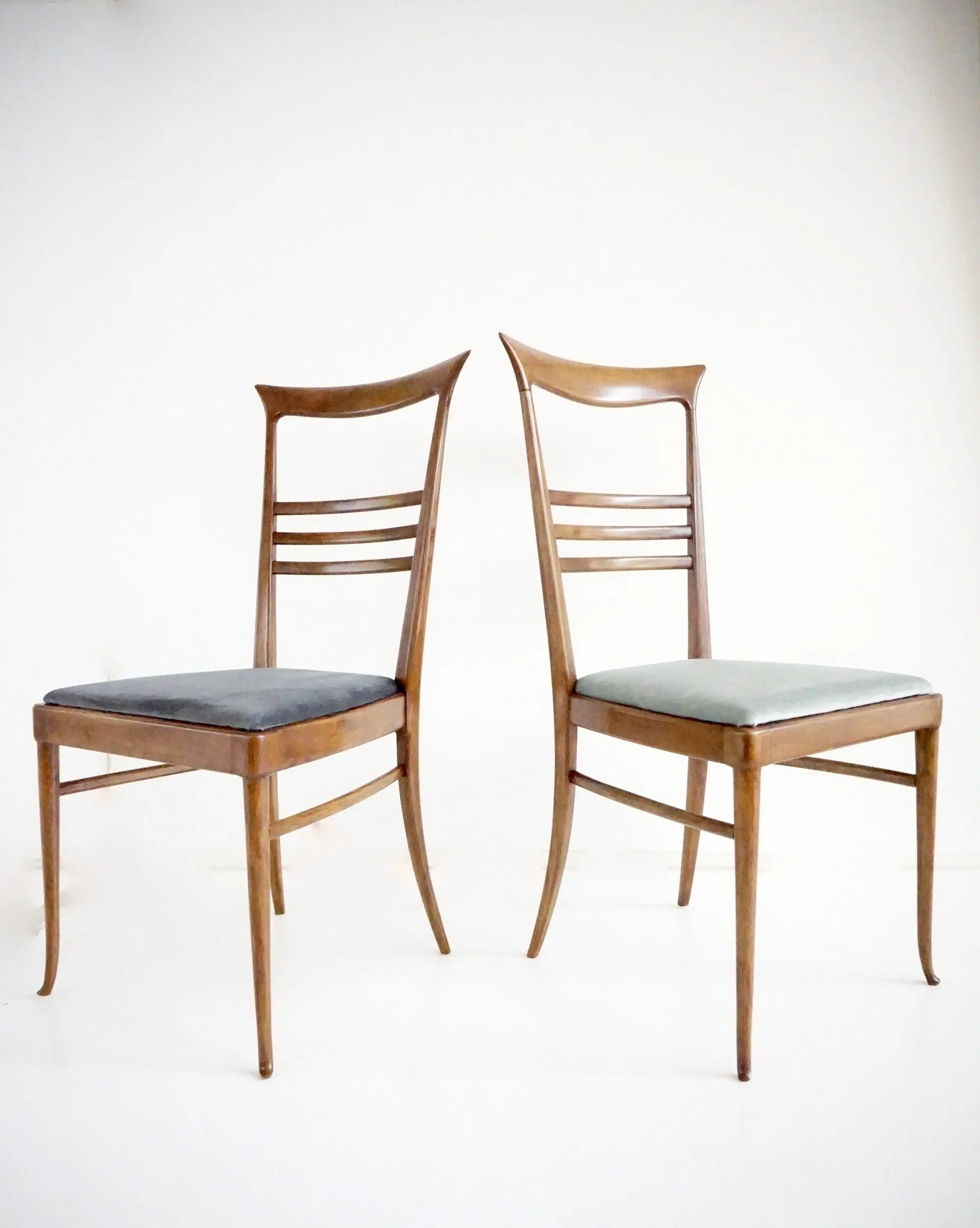 fine set of 6 Melchiorre Bega walnut  and velvet high back dining chairs, 1950 — photo 6