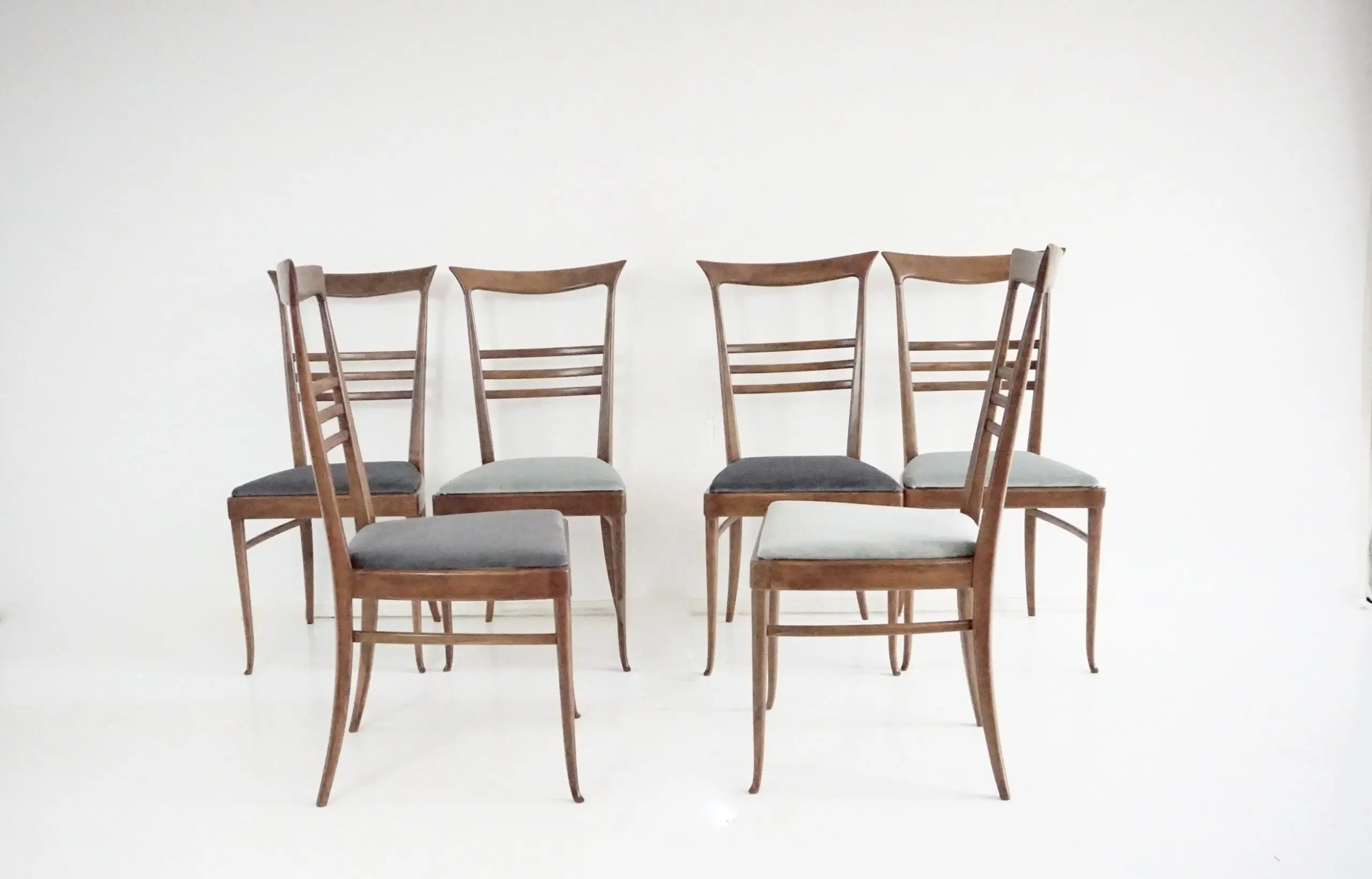 fine set of 6 Melchiorre Bega walnut  and velvet high back dining chairs, 1950 — photo 4