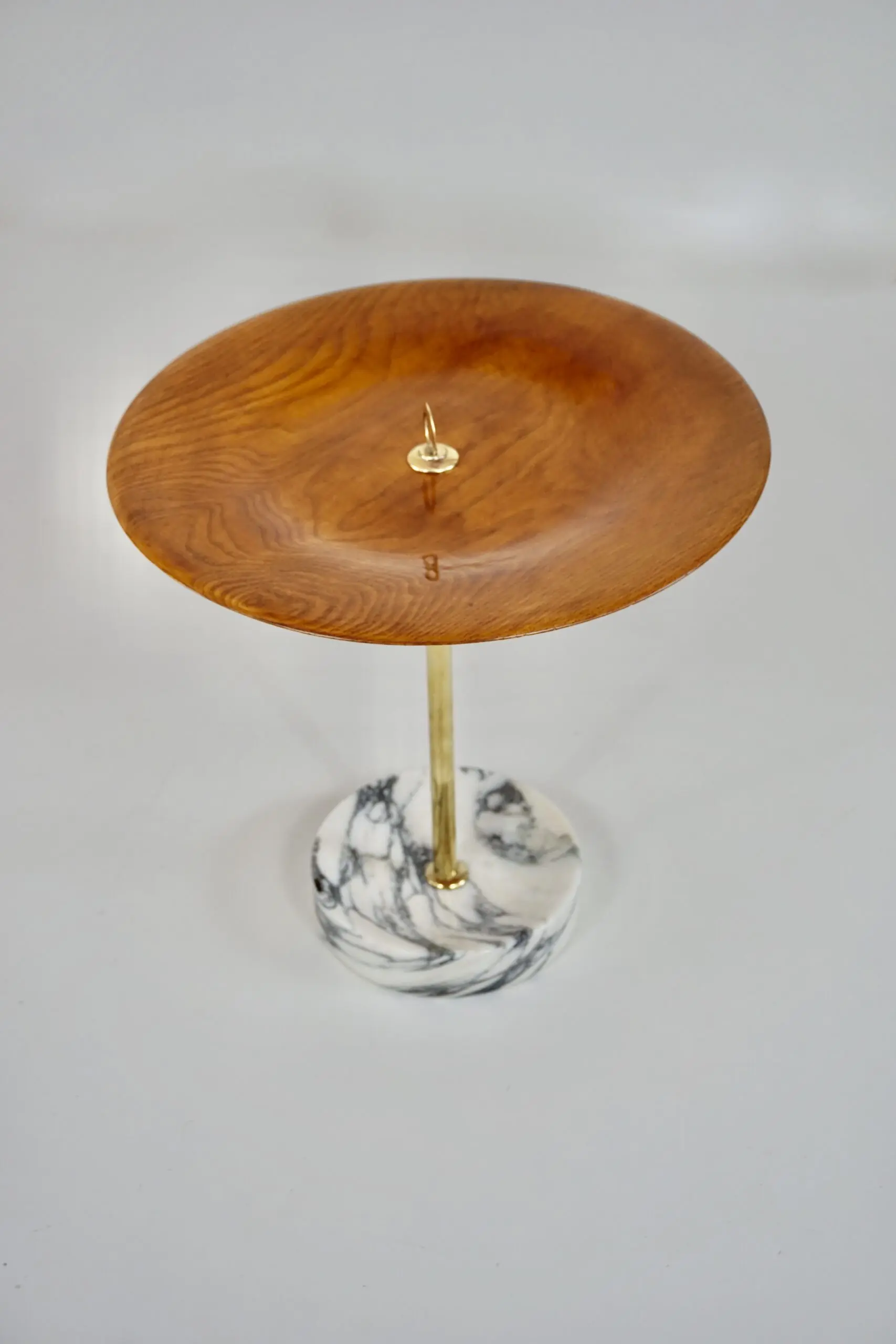 round occasional side table, ash, brass and marble C5 Lorenzo Ciompi, 2025 — photo 10