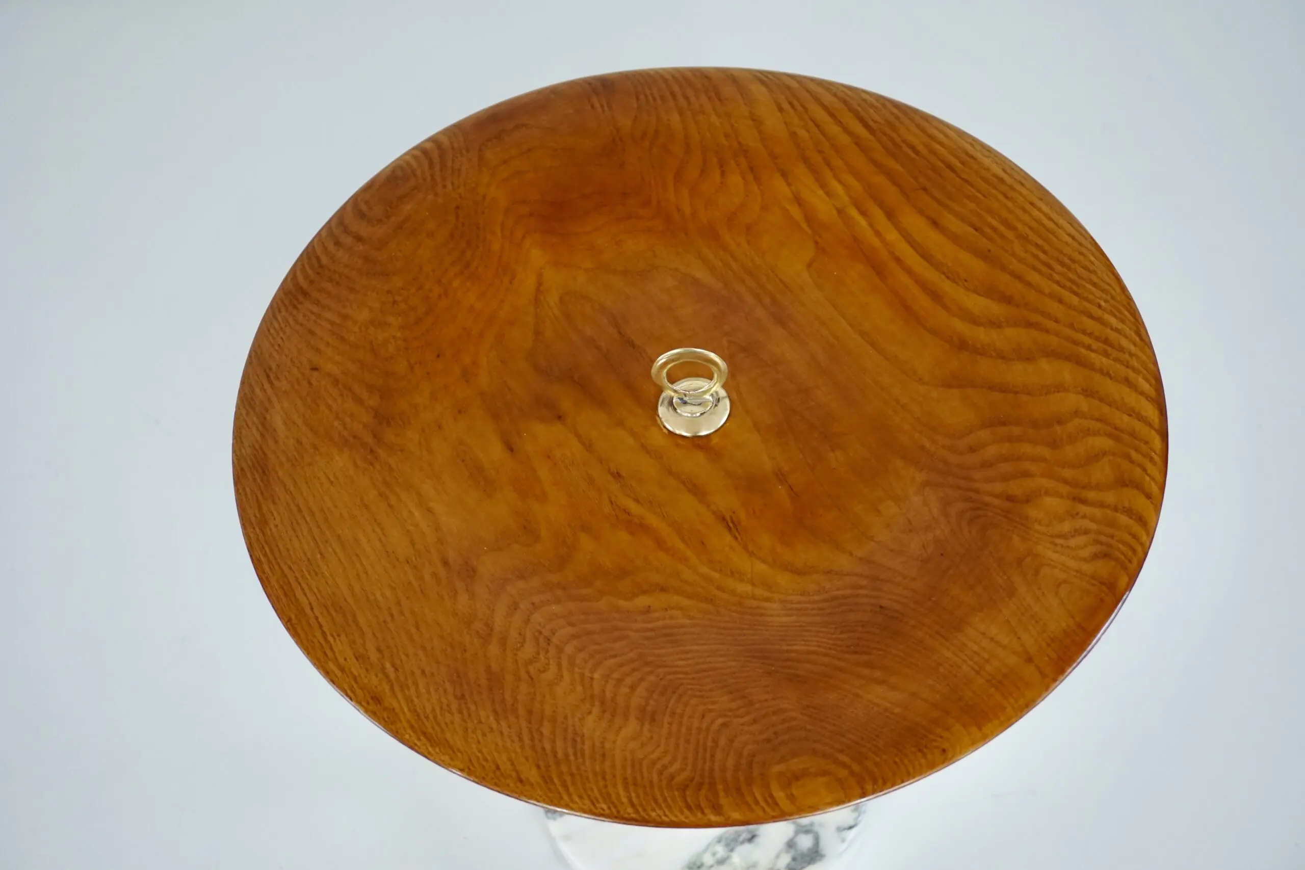 round occasional side table, ash, brass and marble C5 Lorenzo Ciompi, 2025 — photo 6