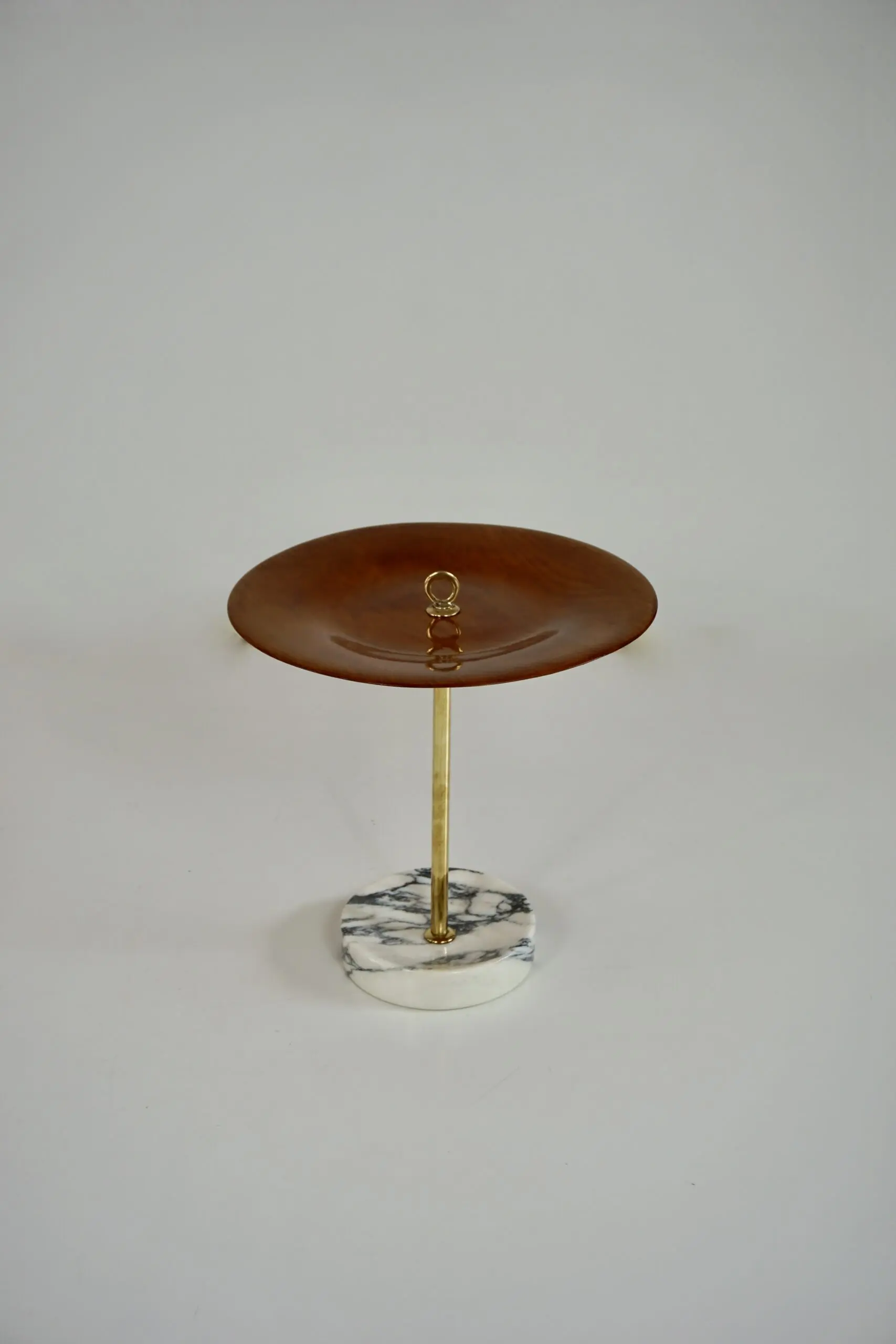 round occasional side table, ash, brass and marble C5 Lorenzo Ciompi, 2025 — image 2