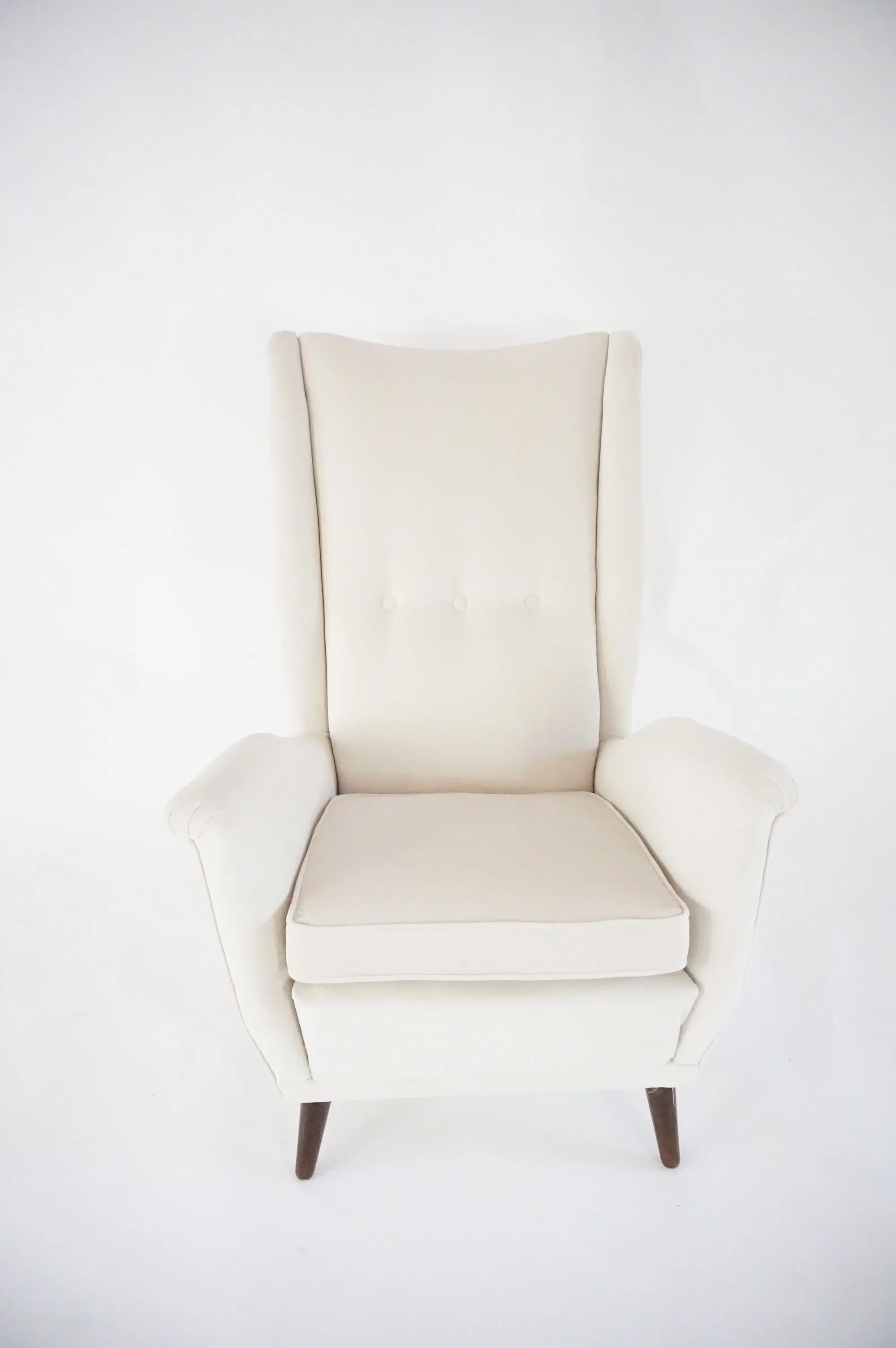 Gio Ponti ivory wingback armchair, model n. 512 by Cassina, 1950 — photo 13