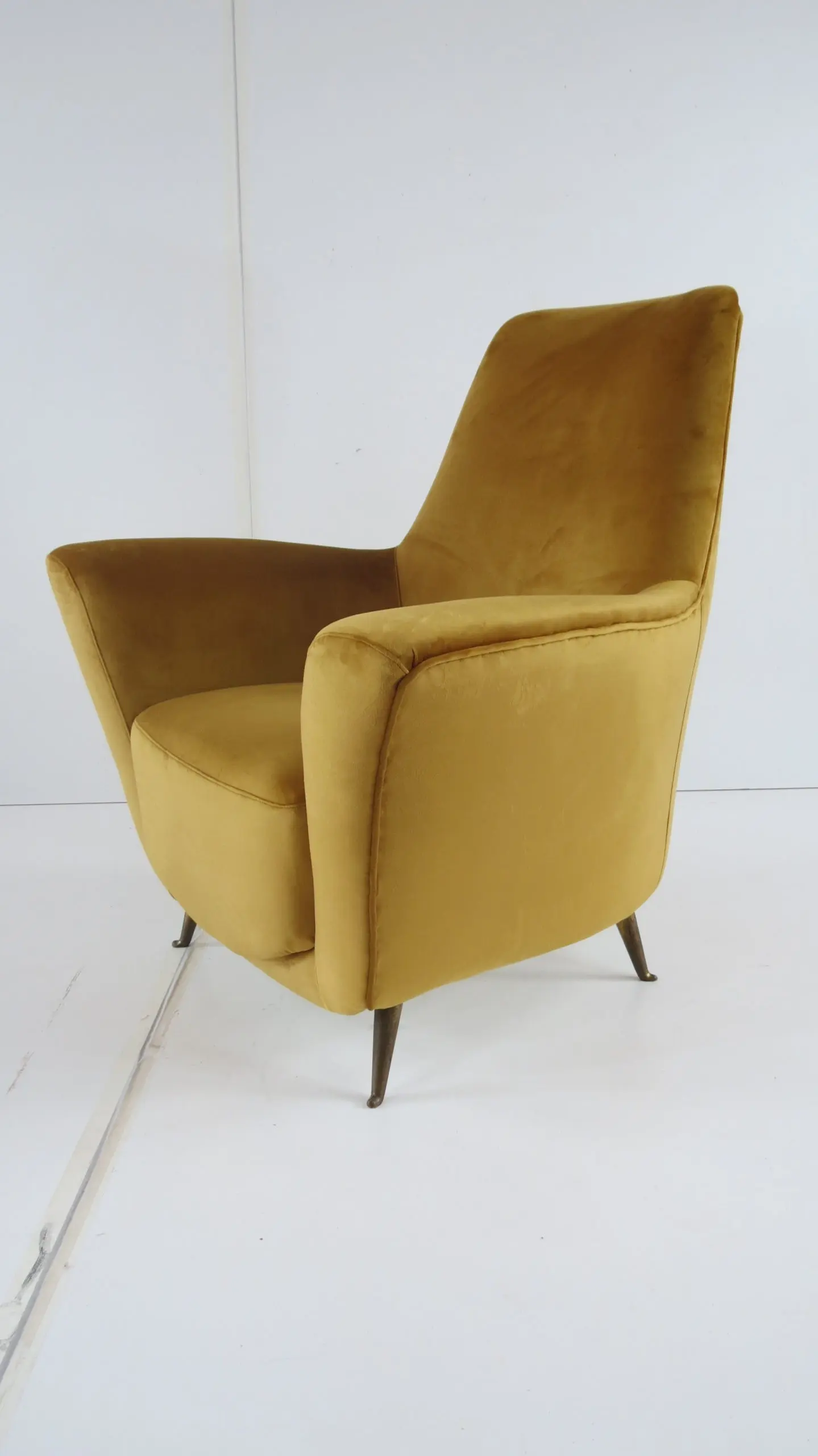 Pair of Rare Gold Ico & Luisa Parisi Armchairs by Isa, 1952 — photo 11