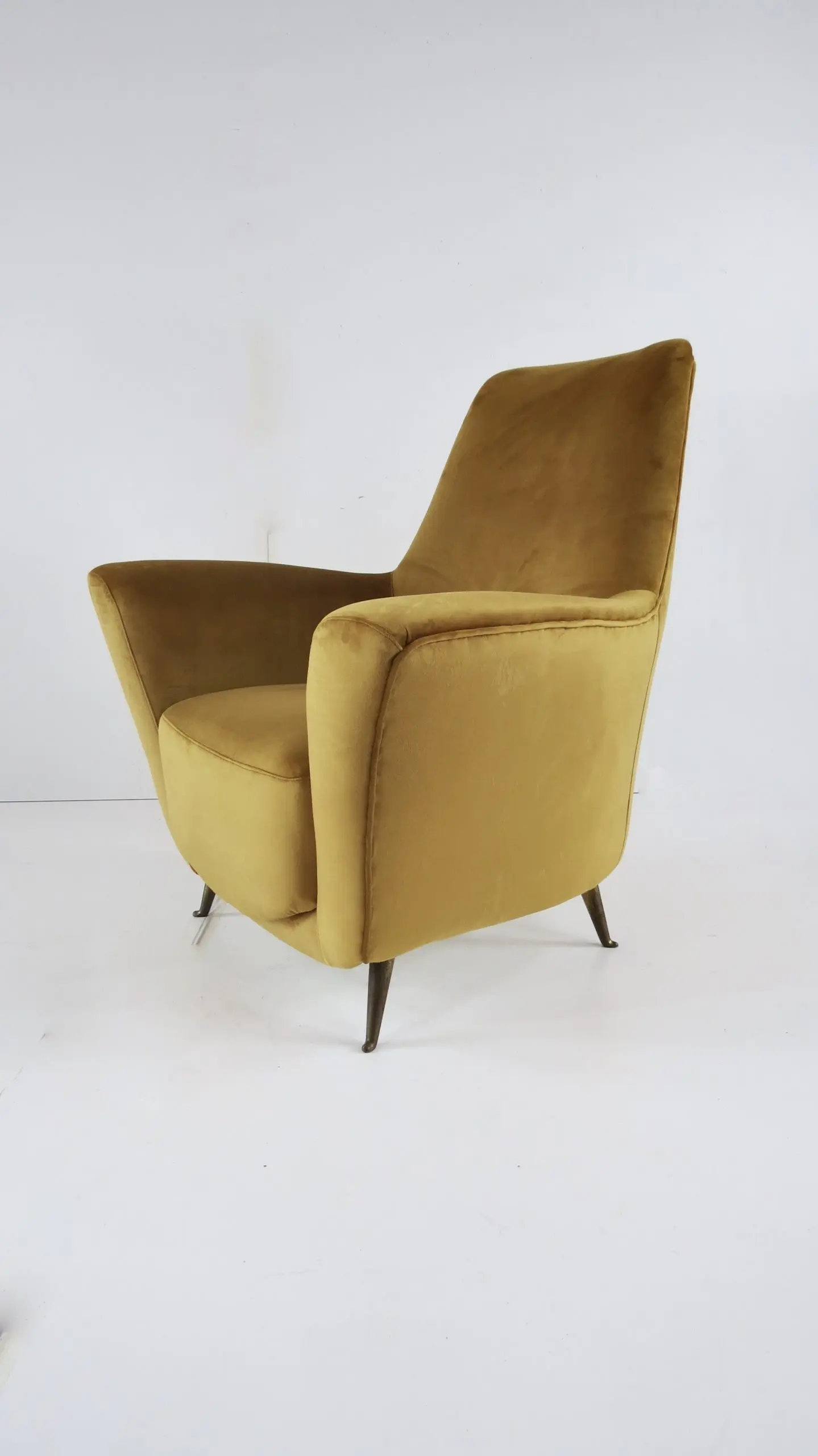 Pair of Rare Gold Ico & Luisa Parisi Armchairs by Isa, 1952 — photo 10
