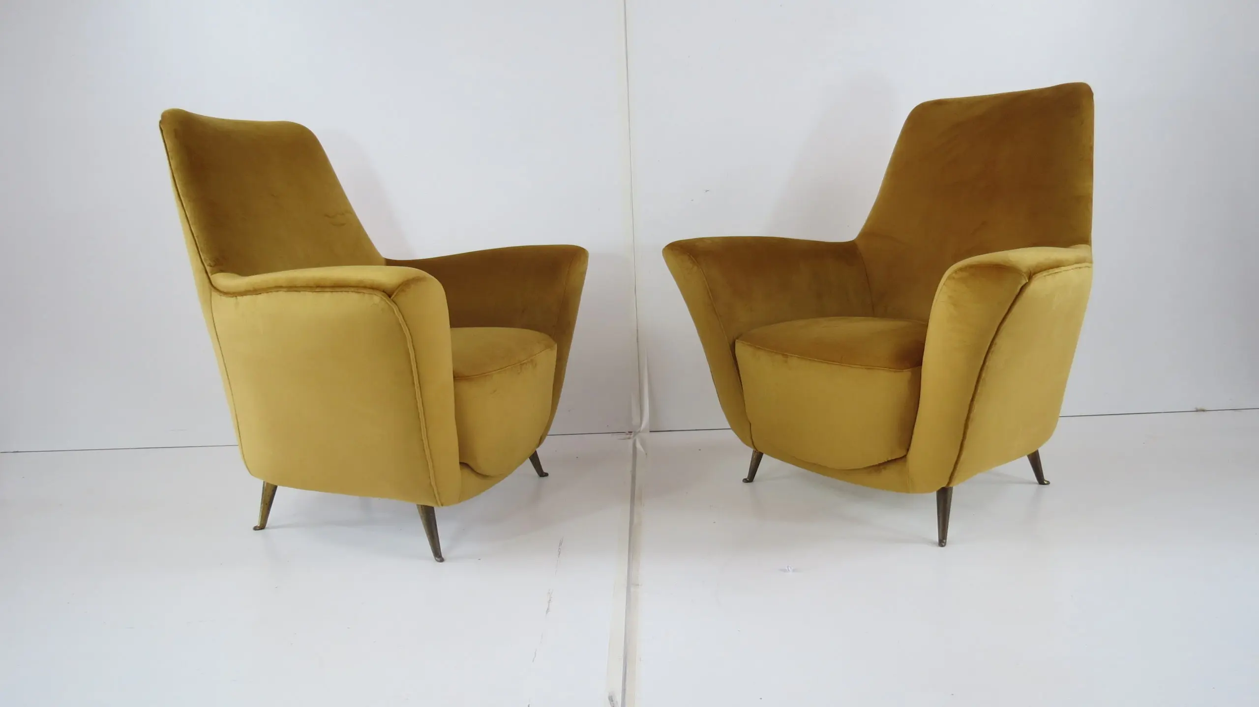 Pair of Rare Gold Ico & Luisa Parisi Armchairs by Isa, 1952 — photo 5