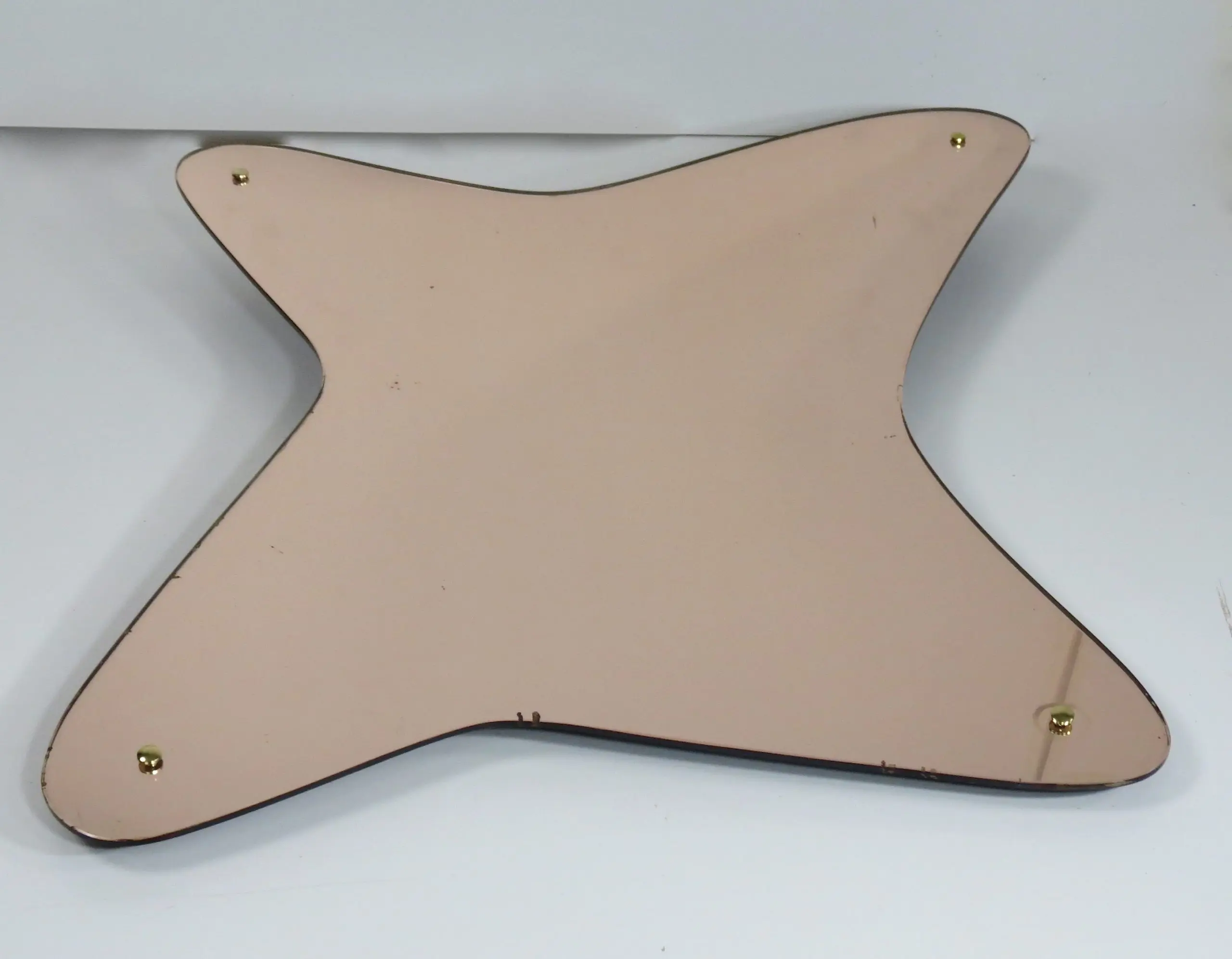 Rare Large Italian Pink Wall Mirror, Irregular Shape, circa 1950 — photo 5
