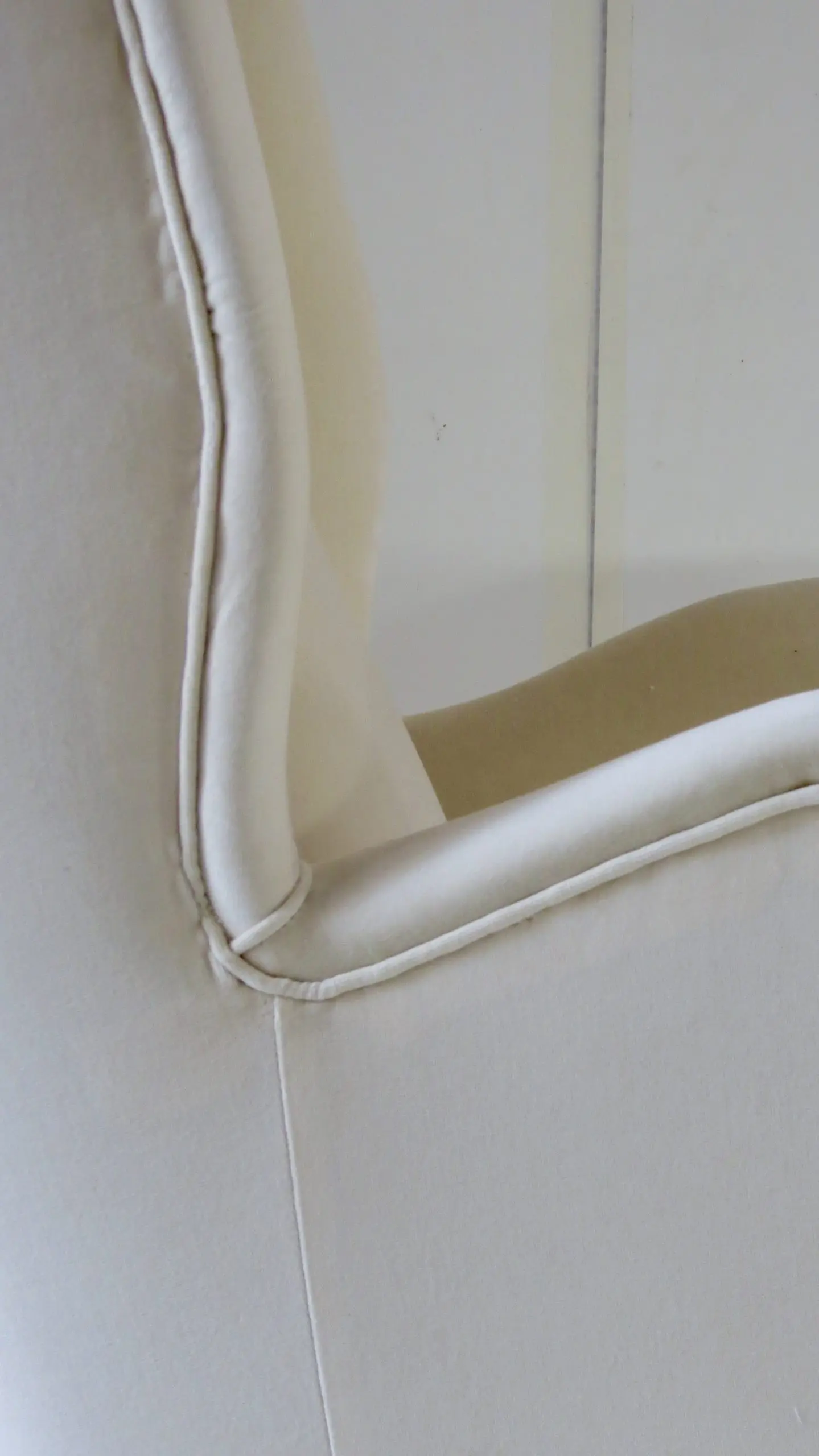 Gio Ponti Ivory Wingback Armchair N. 512, circa 1950 — photo 9