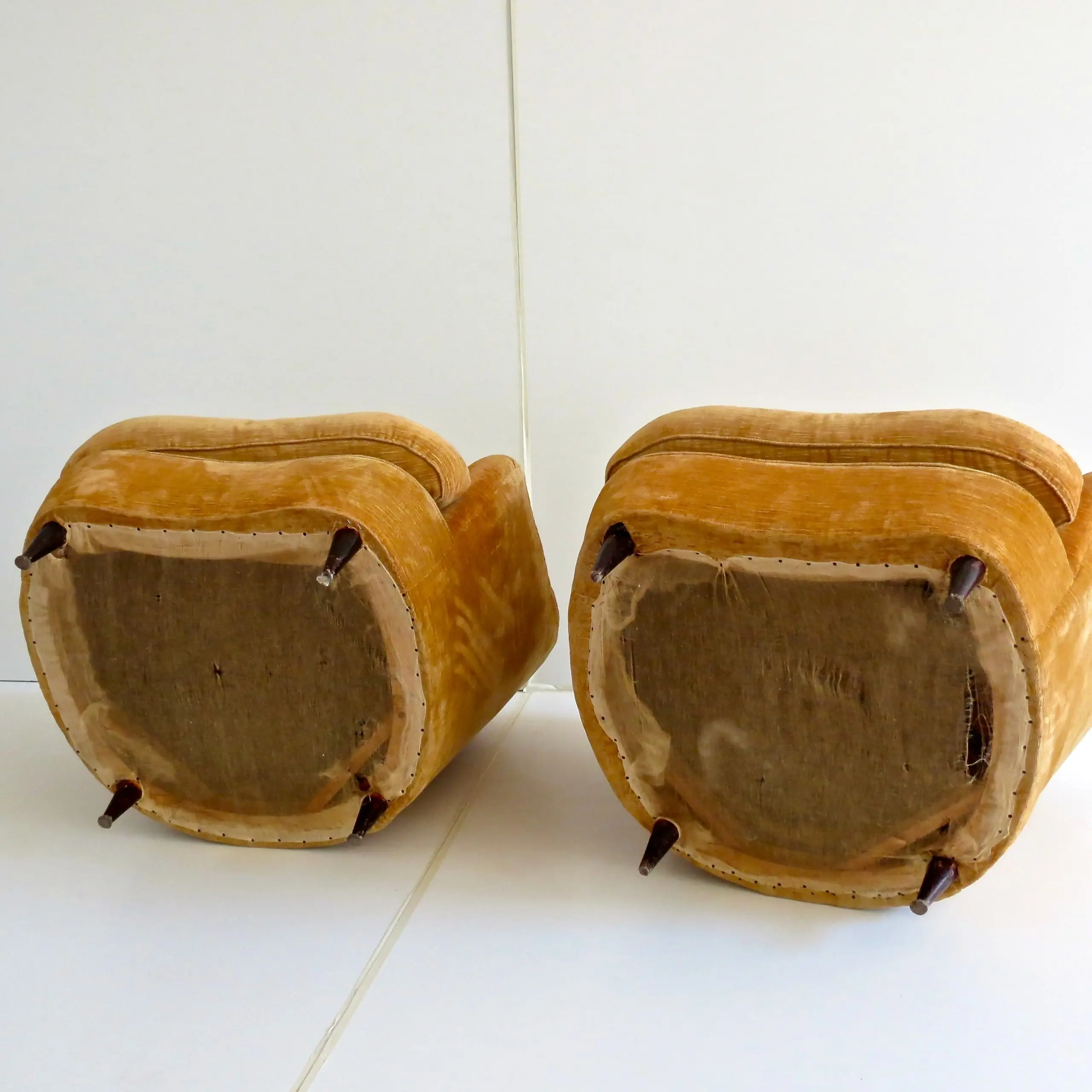 Pair of Large Armchairs Attributed to Guglielmo Ulrich, 1950 — photo 9