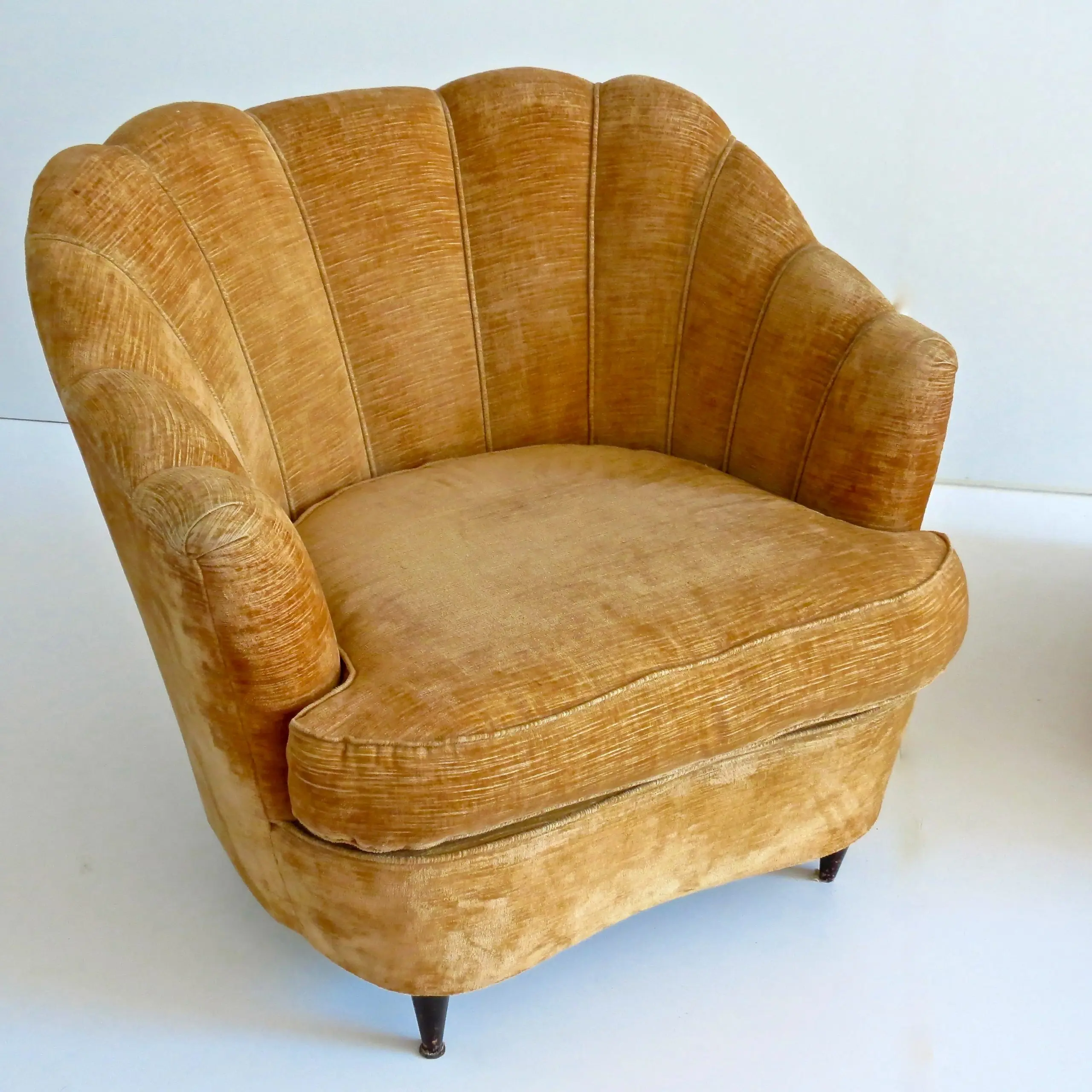 Pair of Large Armchairs Attributed to Guglielmo Ulrich, 1950 — photo 11