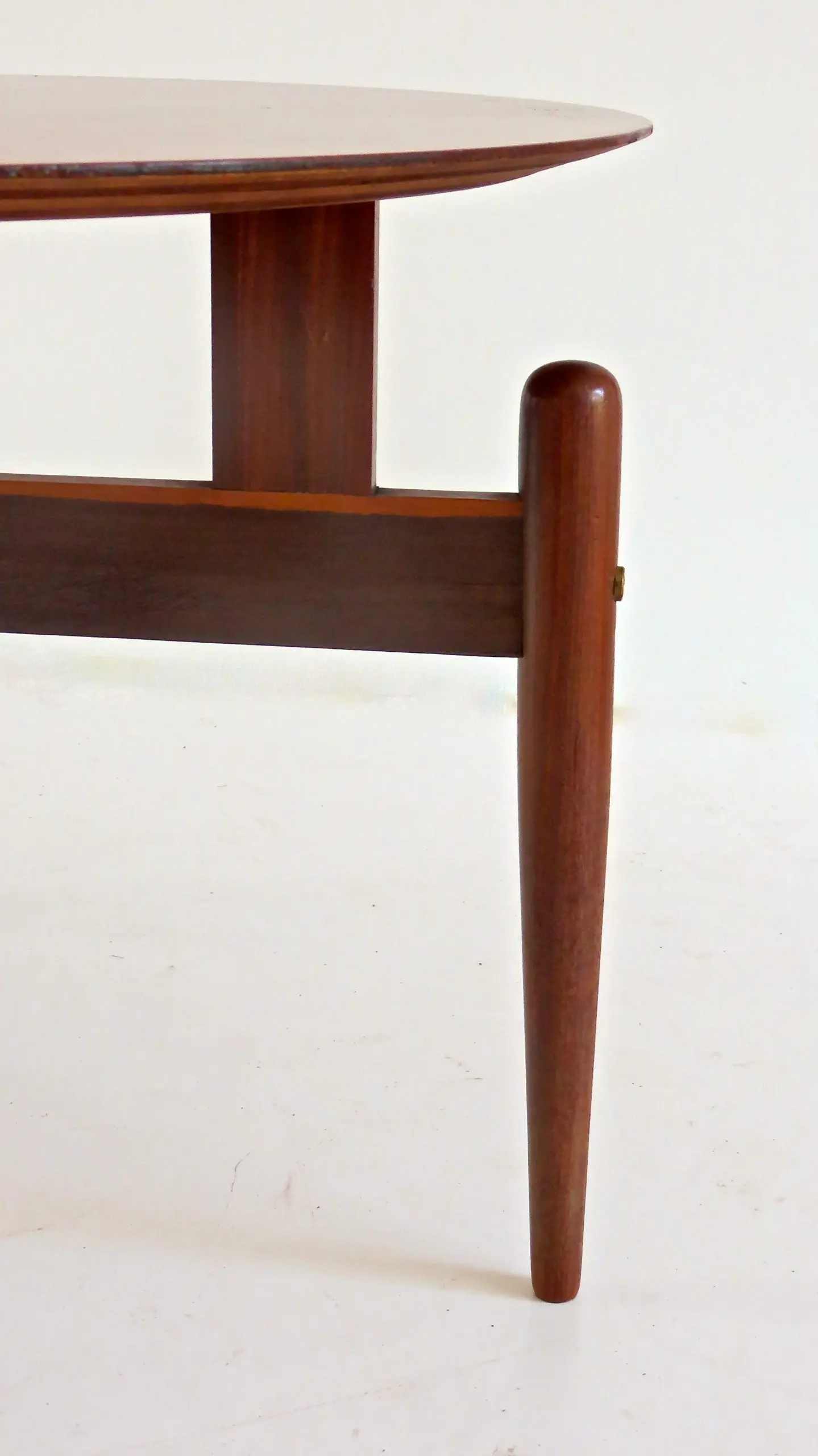 Round Walnut Three Feet Italian Coffee Table, circa 1950 — photo 6